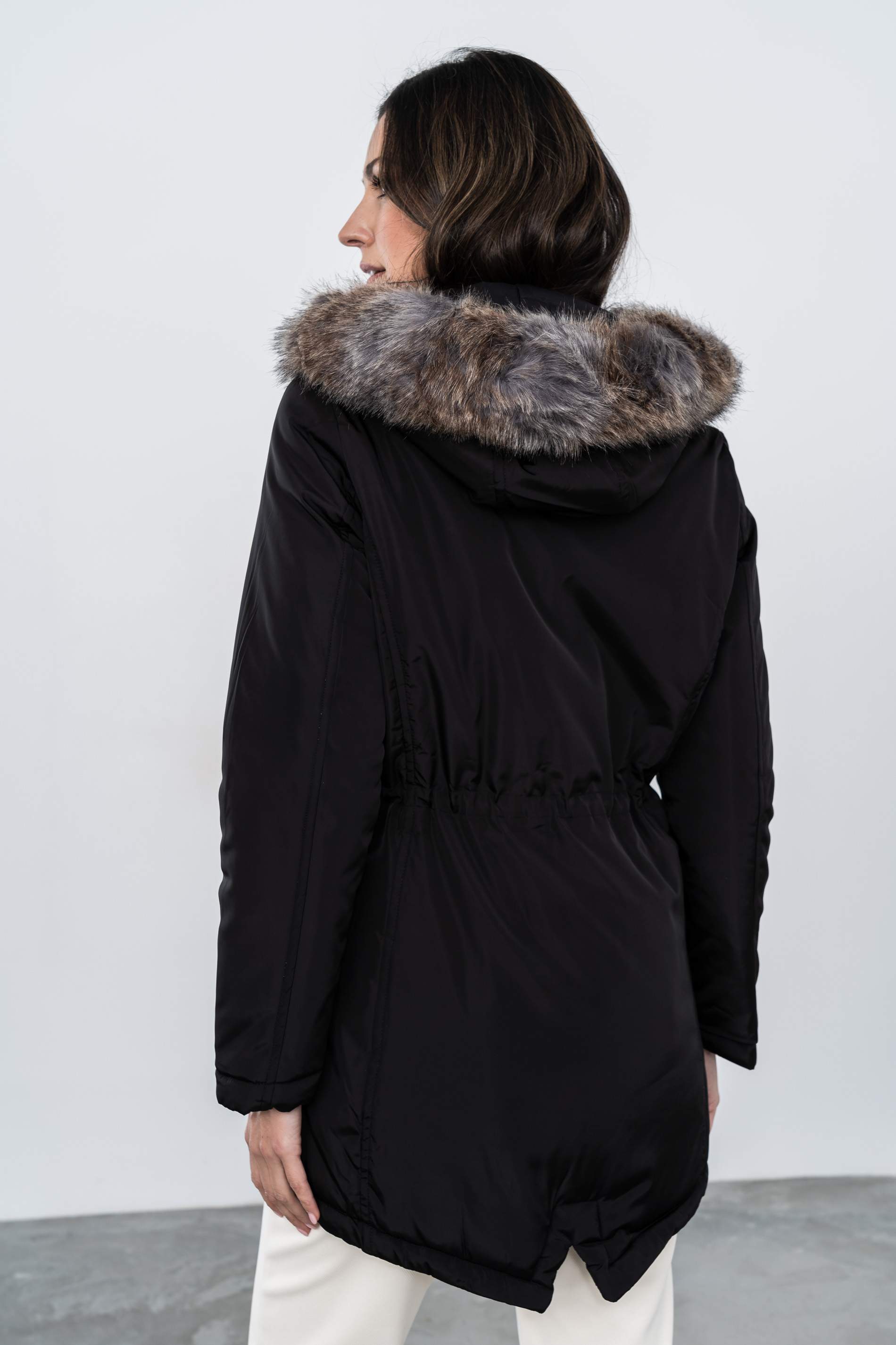 PARKA REVERSIBLE CAPUCHA PELO NEGRO