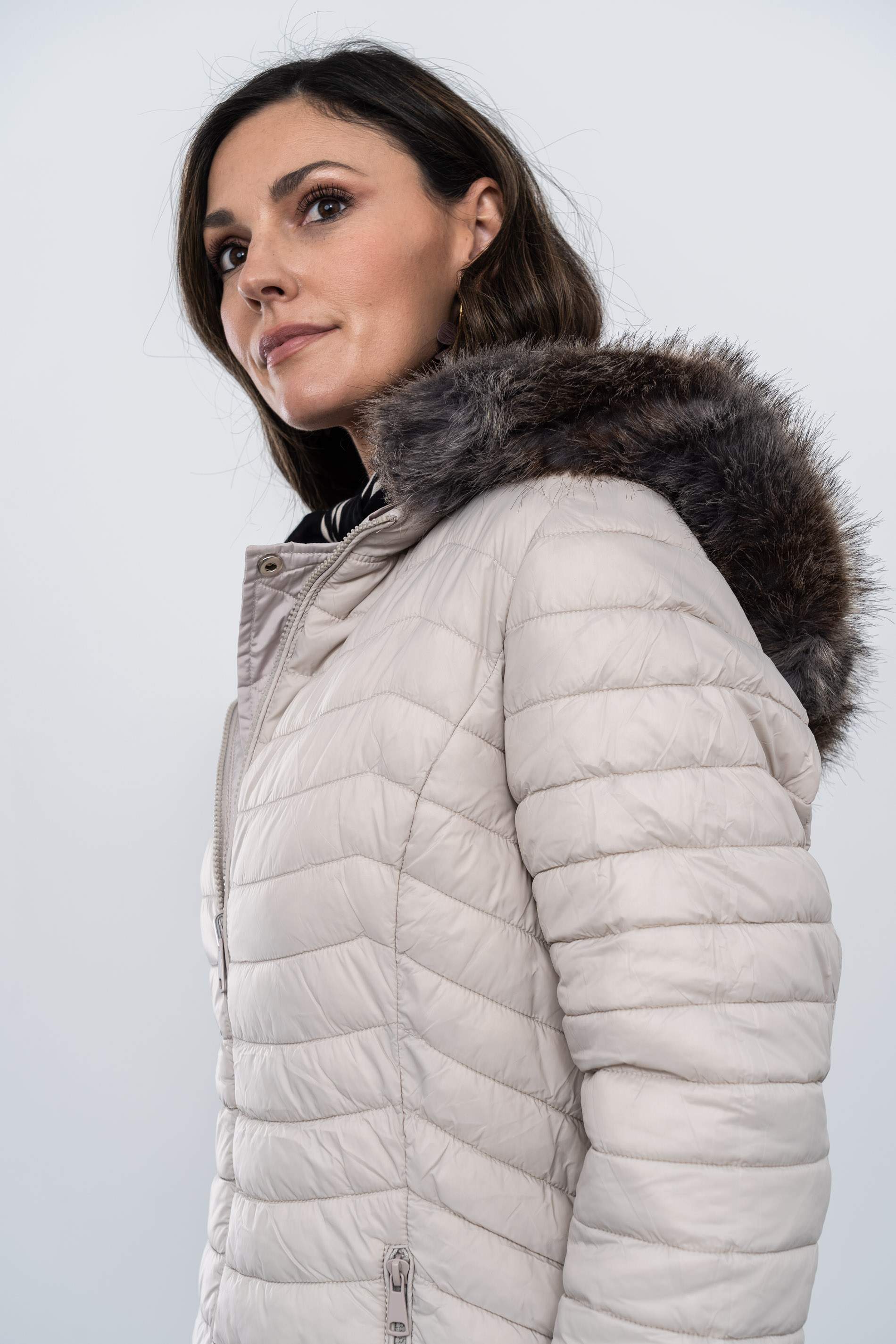 PARKA REVERSIBLE CAPUCHA PELO BEIGE