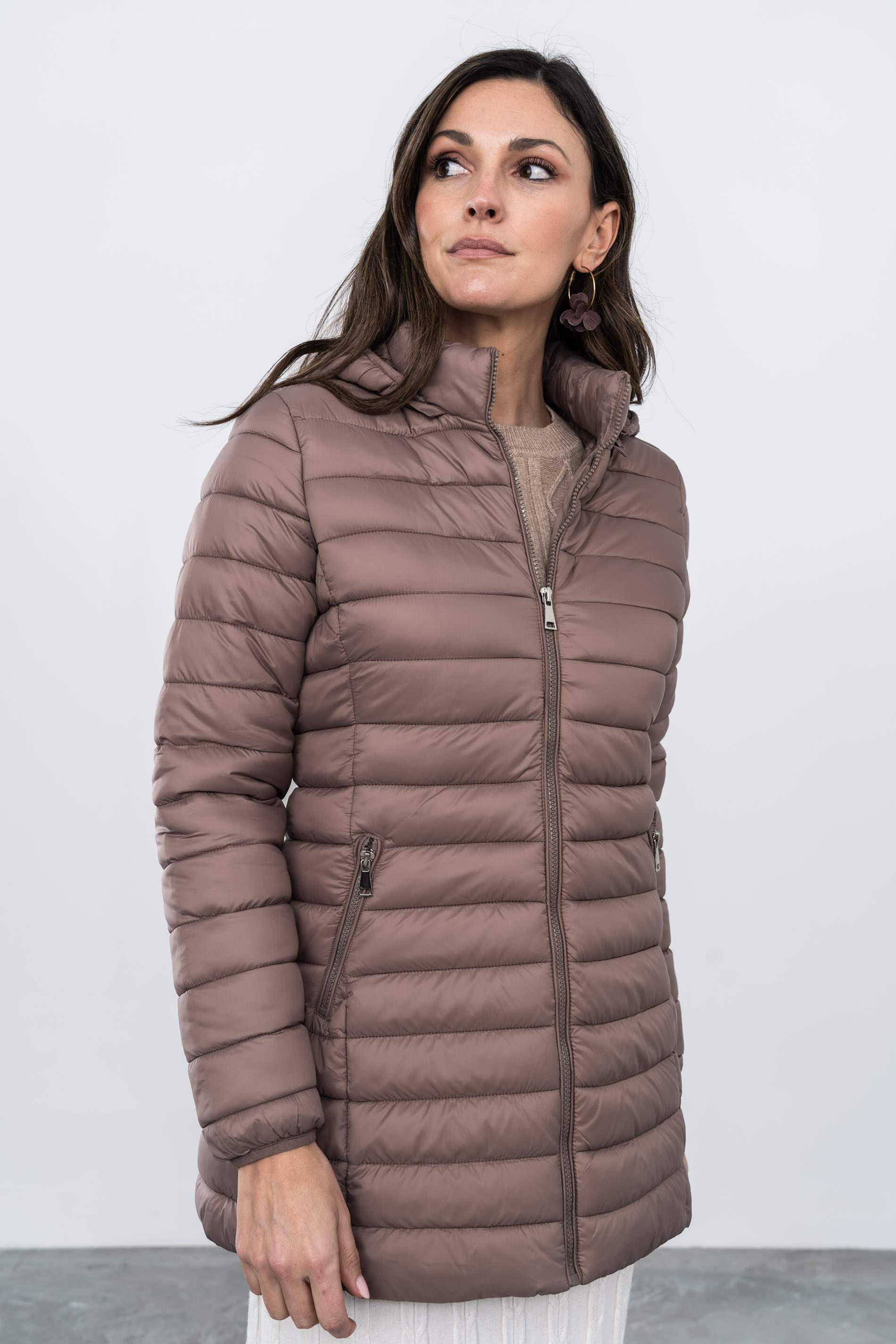 PARKA ACOLCHADA CAPUCHA TAUPE