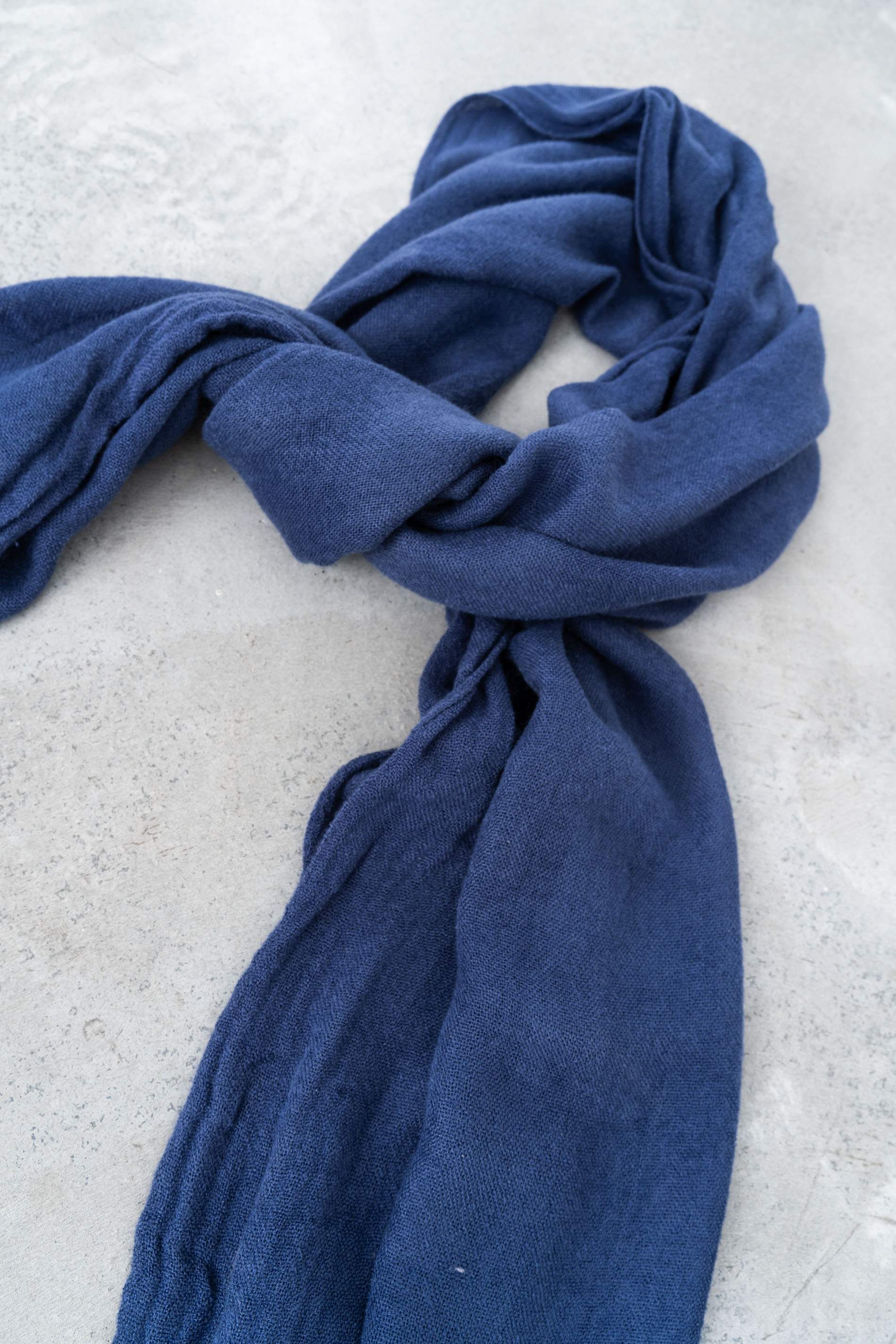 FOULARD CÁLIDO LANA ÍNDIGO