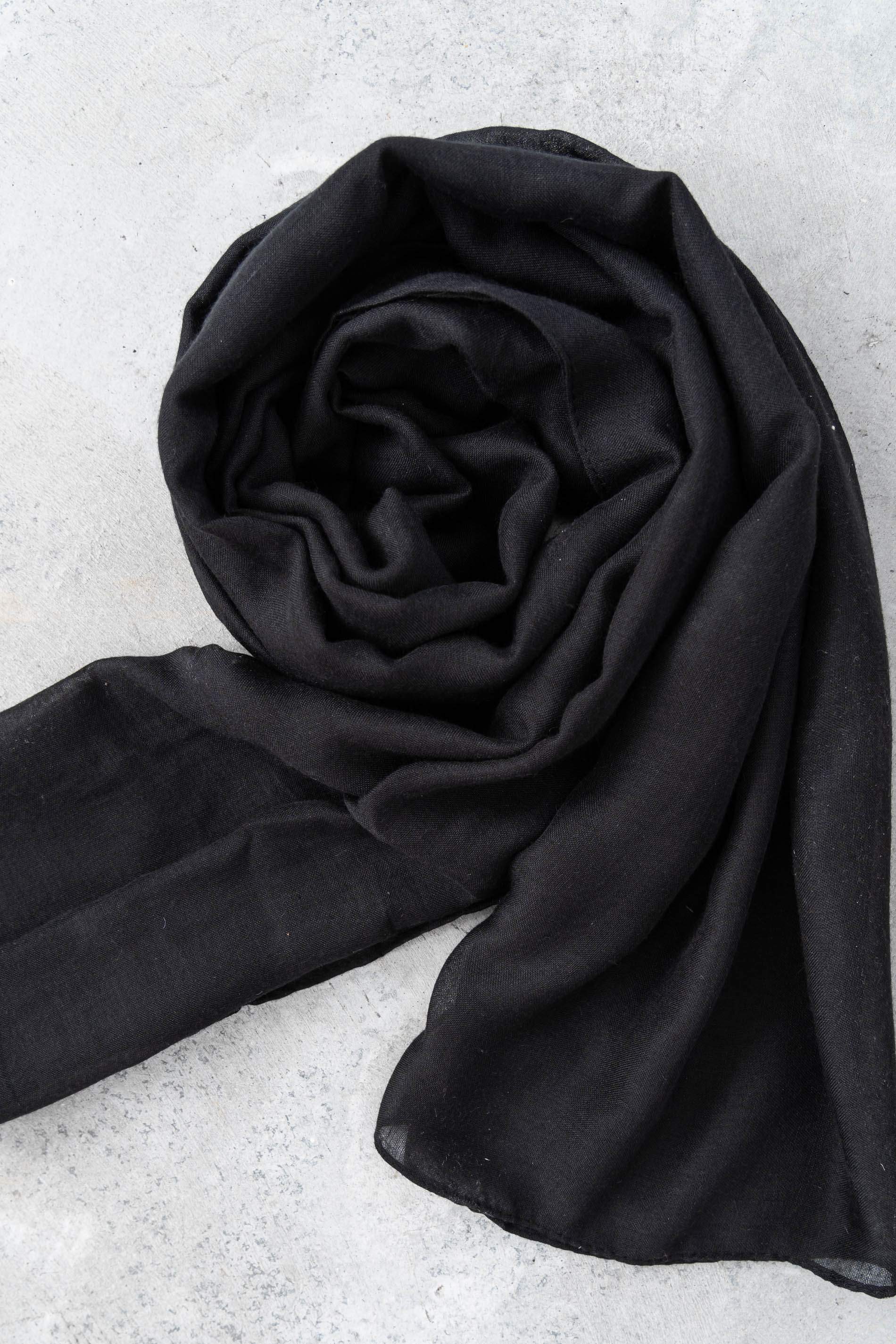 FOULARD BÁSICO COLOR NEGRO