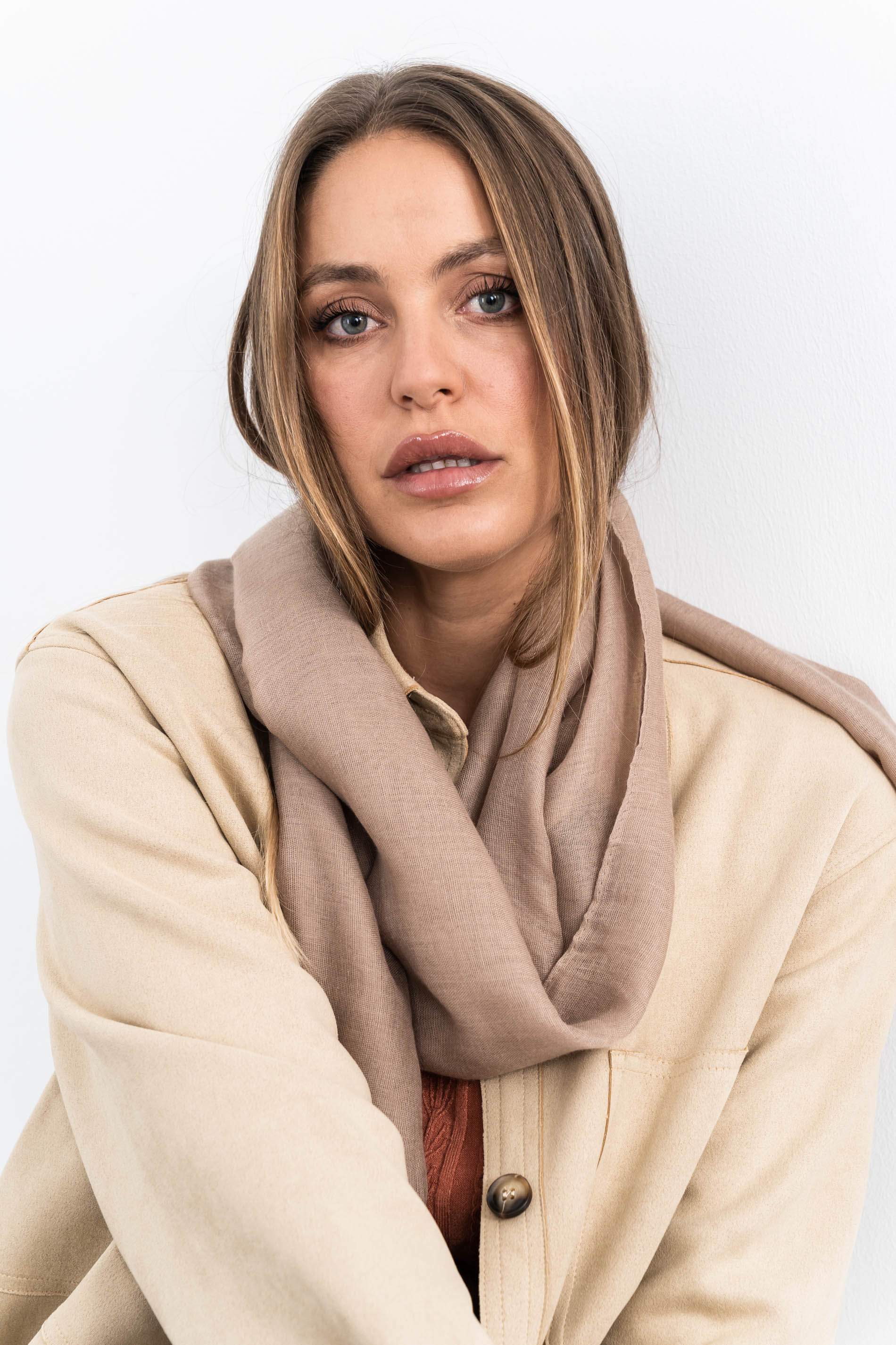 FOULARD BÁSICO COLOR BEIGE