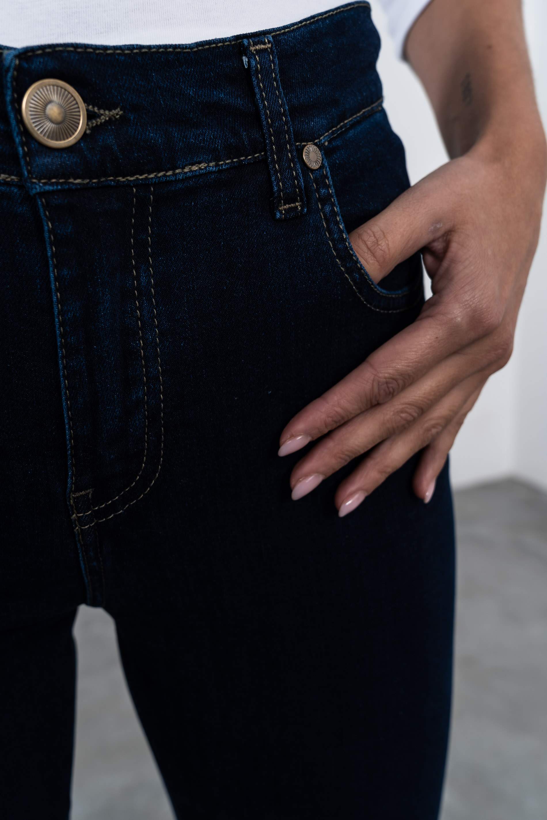 PANTALÓN VAQUERO RECTO MARINO