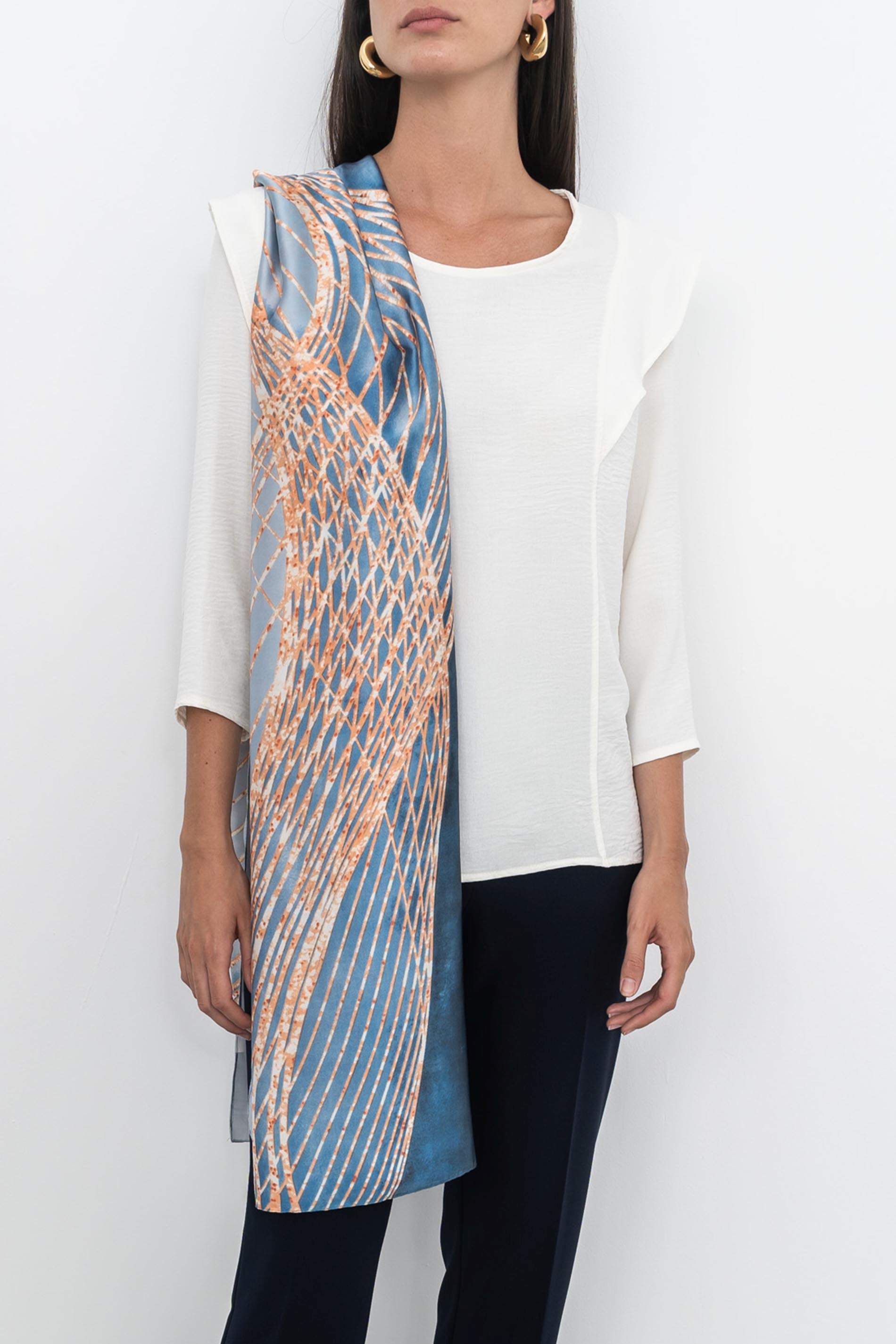 FOULARD EFECTO SEDA TRAZOS