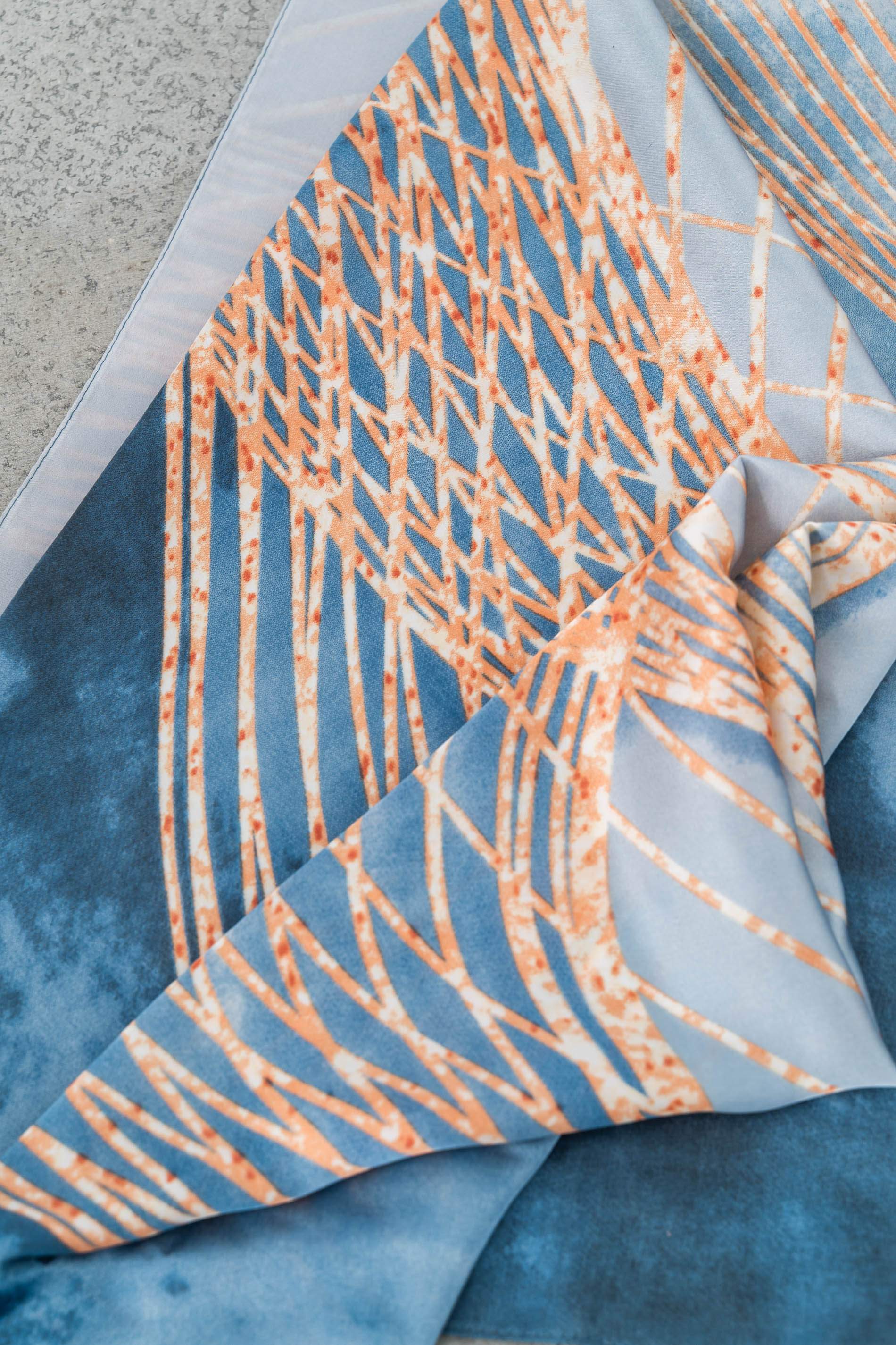FOULARD EFECTO SEDA TRAZOS