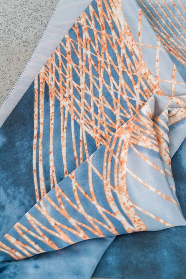 FOULARD EFECTO SEDA TRAZOS