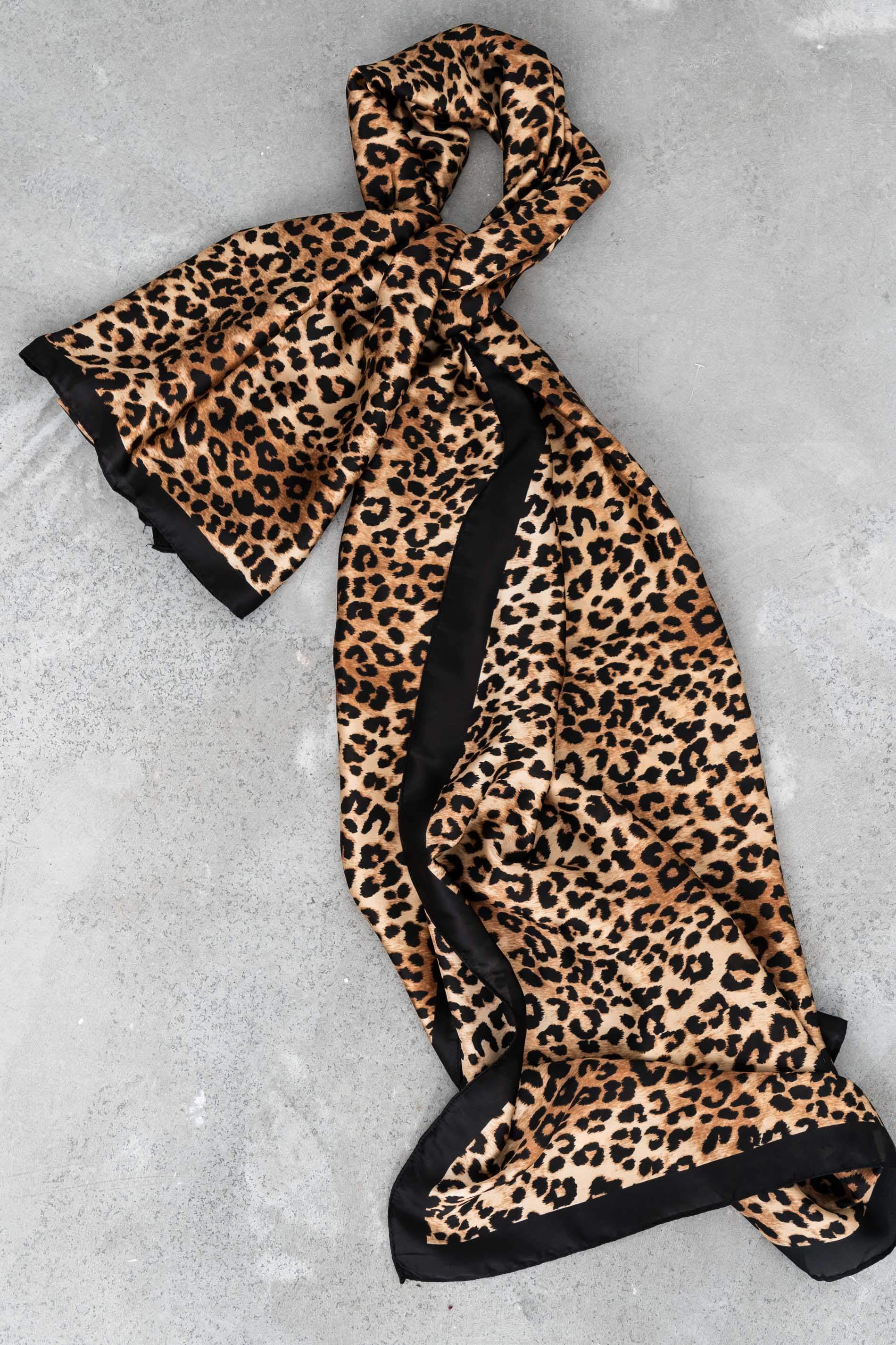 FOULARD EFECTO SEDA ANIMAL