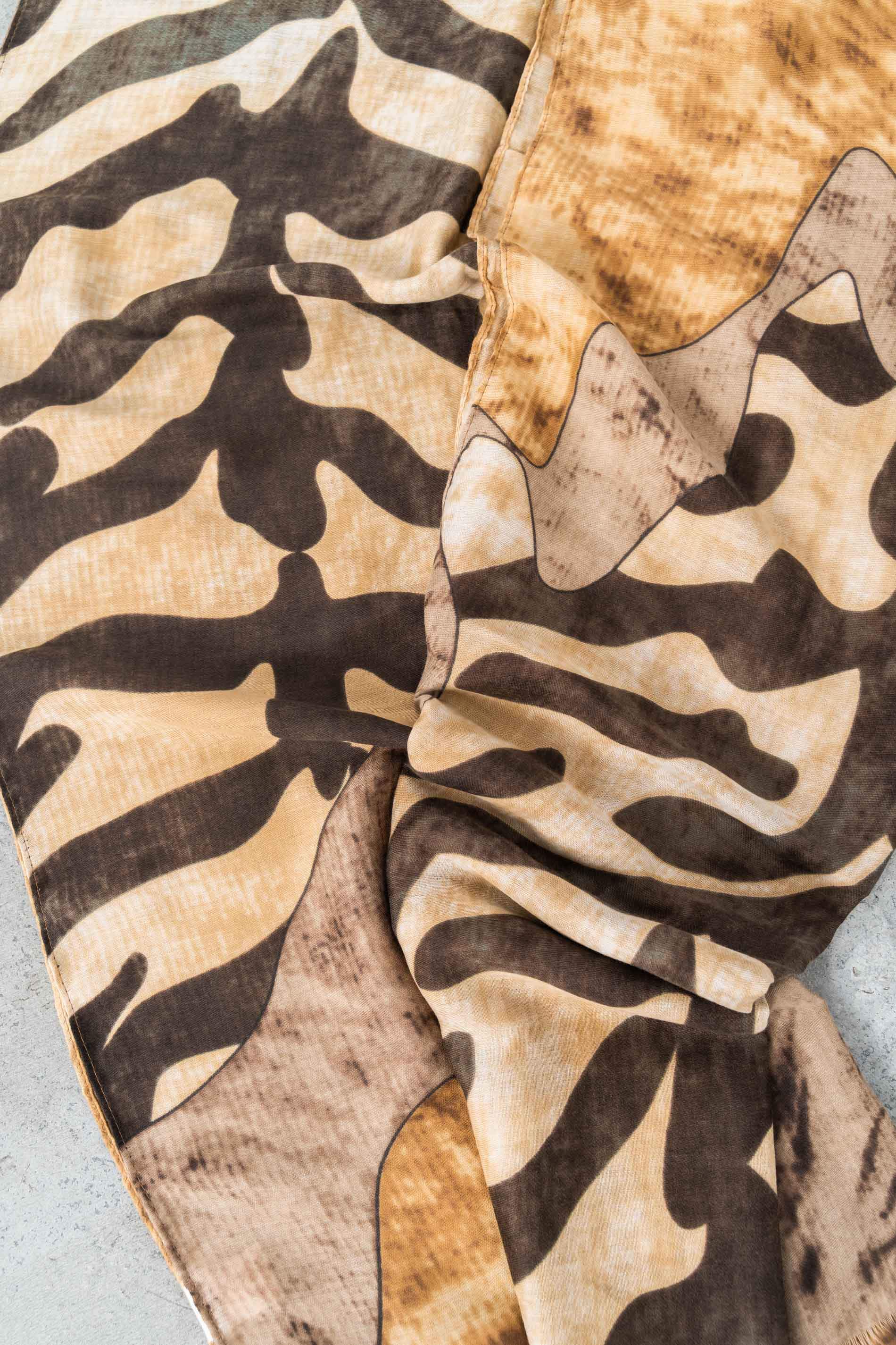 FOULARD ESTAMPADO JIRAFA MARRÓN