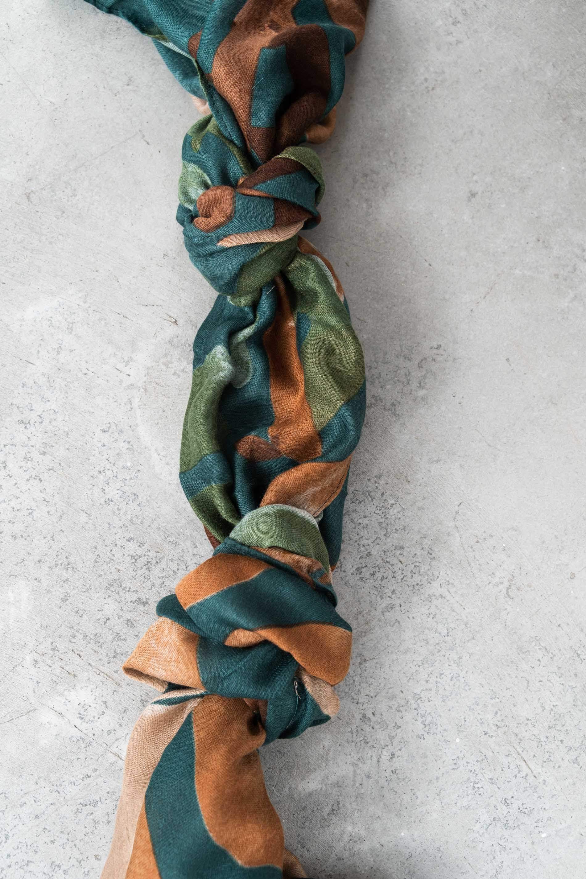 maFOULARD HOJAS PALMERA VERDE