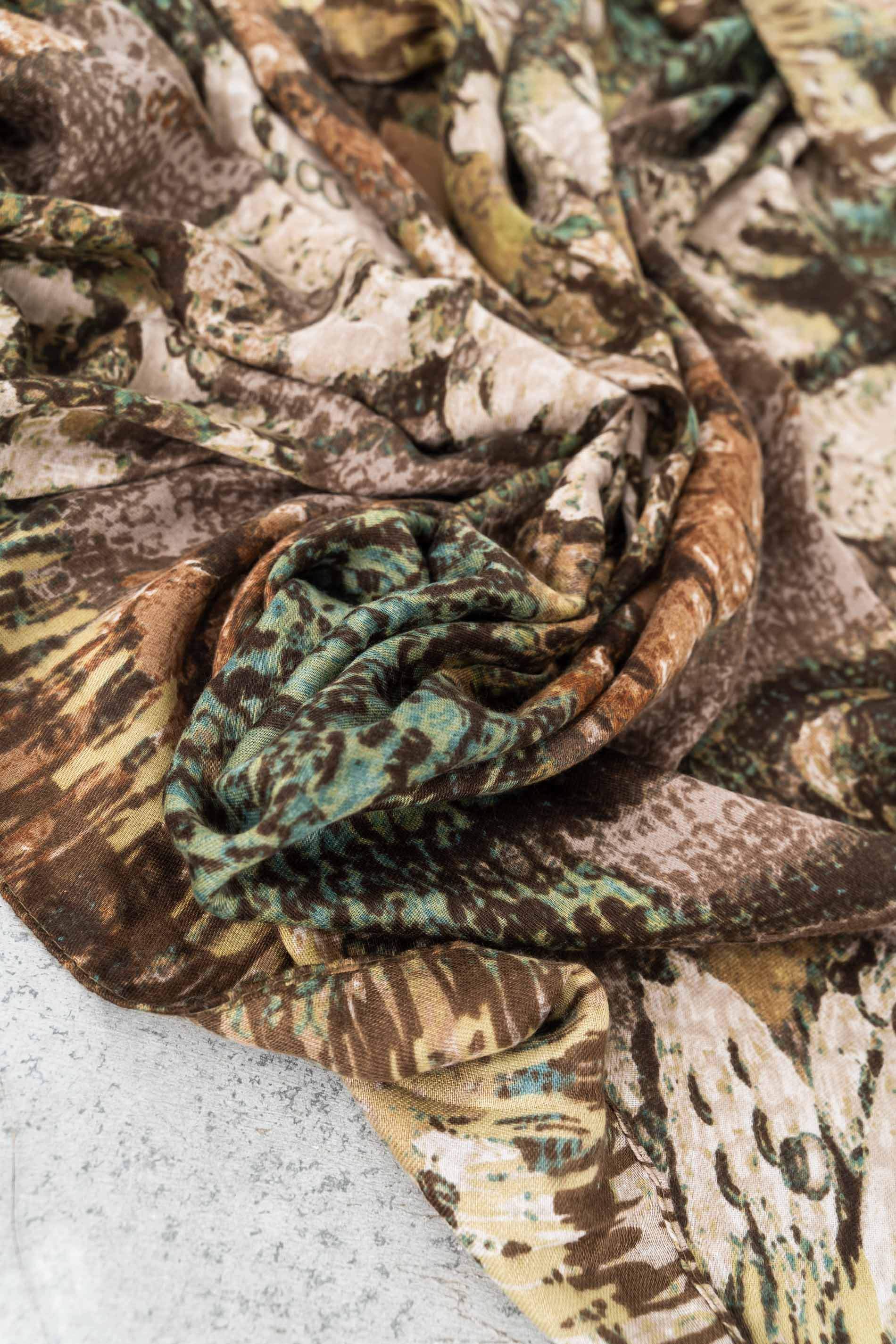 FOULARD FLOR PINCELADAS