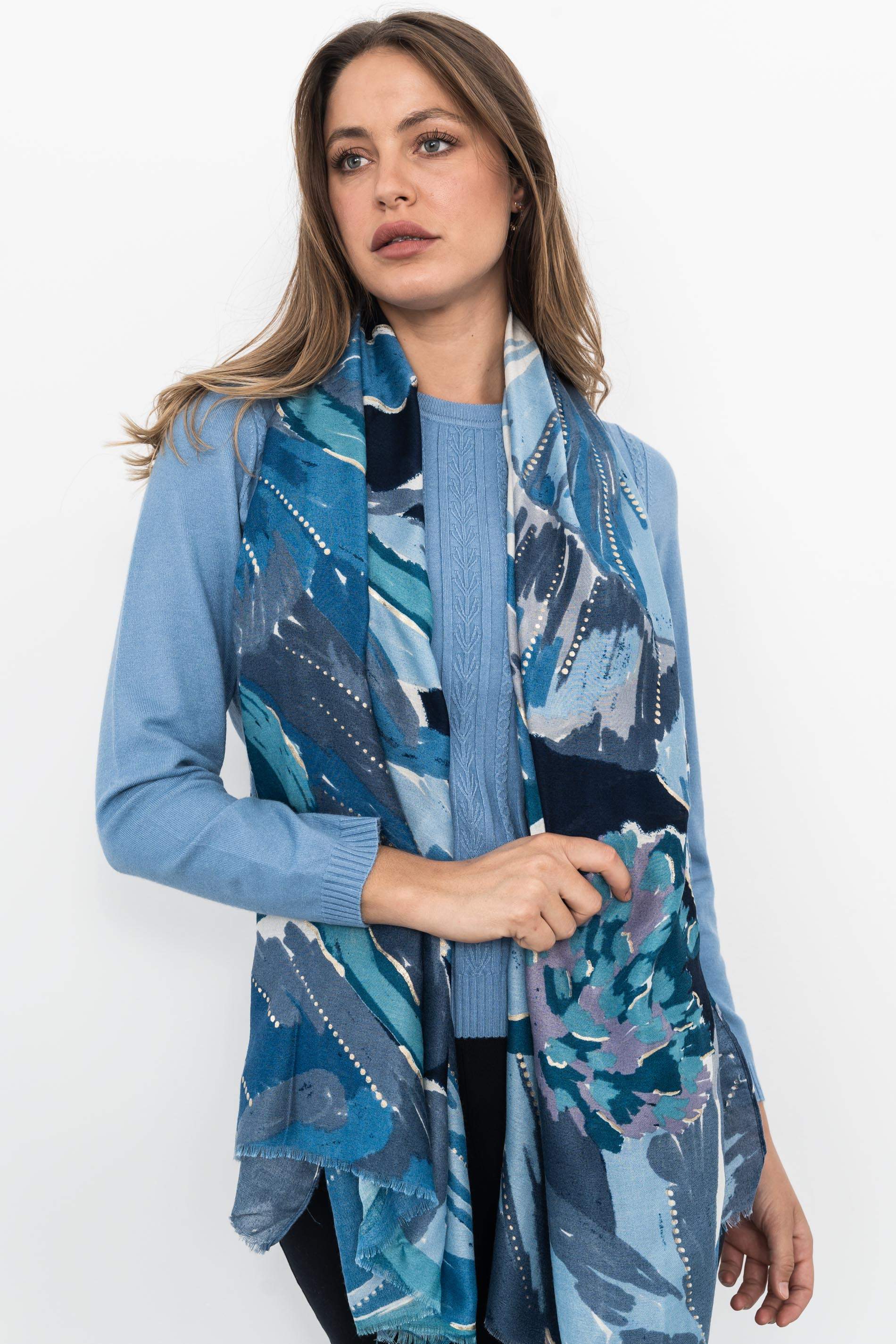 FOULARD FLOR DETALLE ORO AZUL