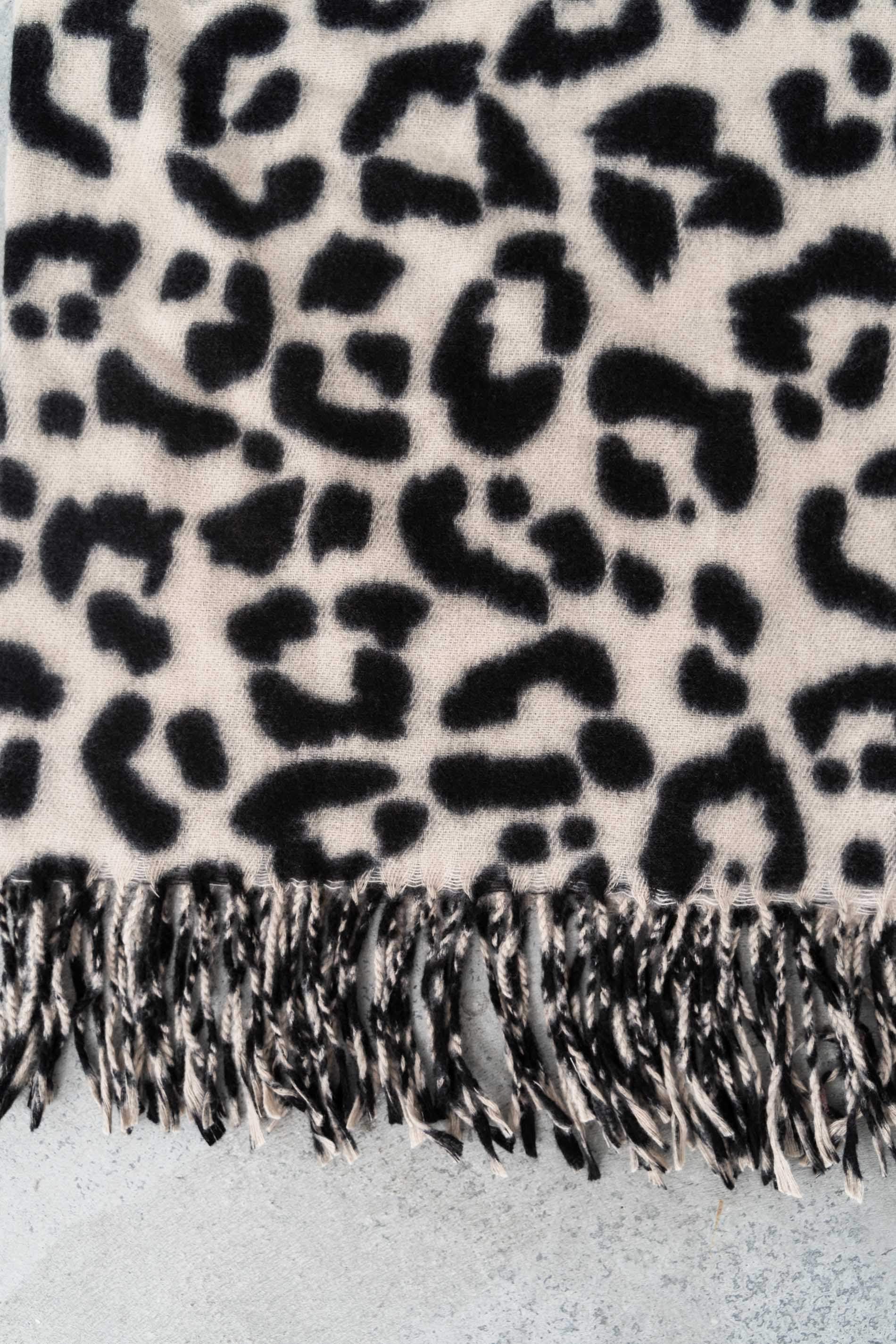 ESTOLA CÁLIDA ANIMAL BEIGE