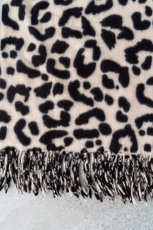 ESTOLA CÁLIDA ANIMAL BEIGE