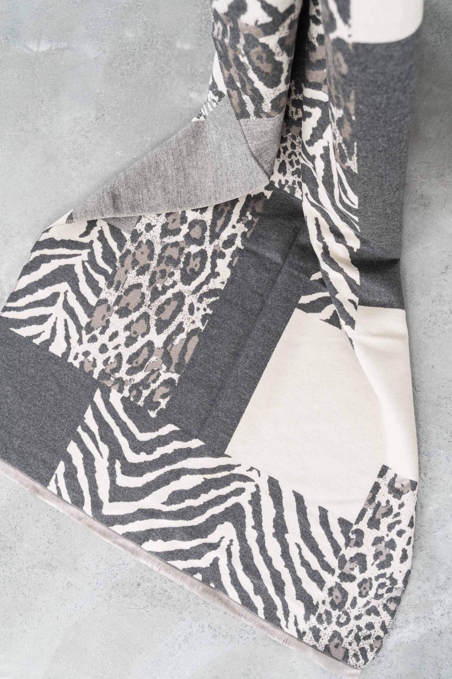 ESTOLA PATCHWORD ANIMAL GRIS