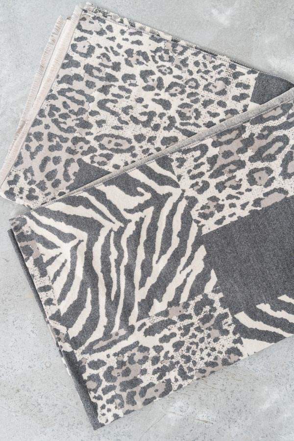 ESTOLA PATCHWORD ANIMAL GRIS