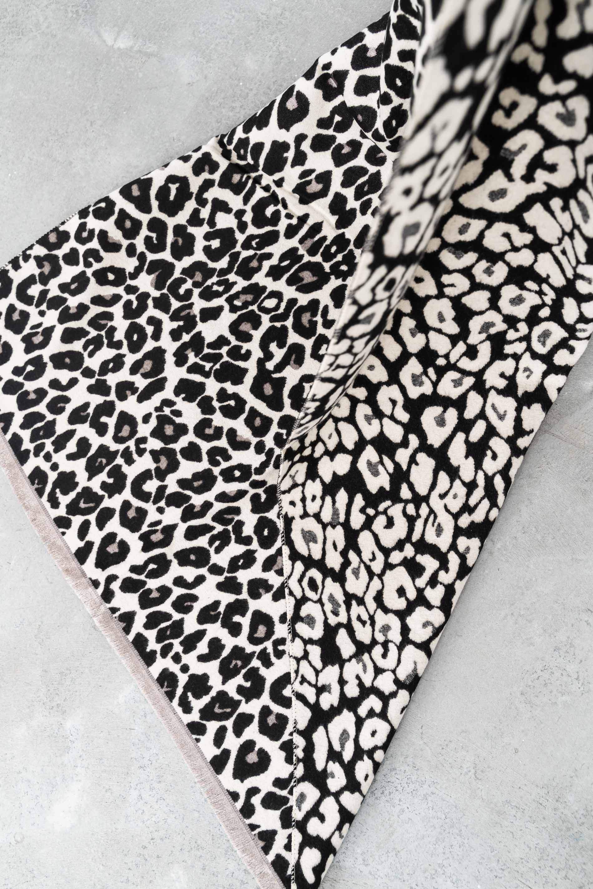 ESTOLA REVERSIBLE ANIMAL NEGRO