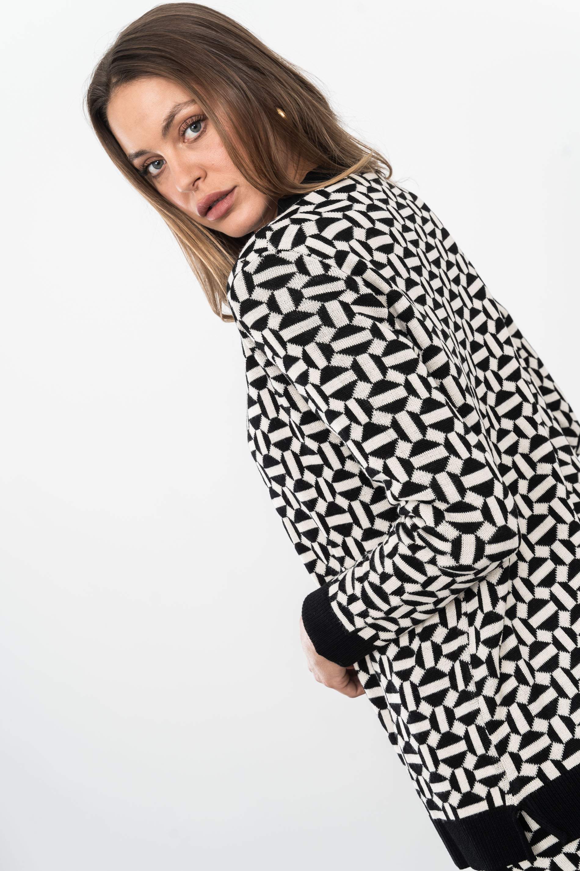 CHAQUETA GEOMÉTRICOS NEGRO