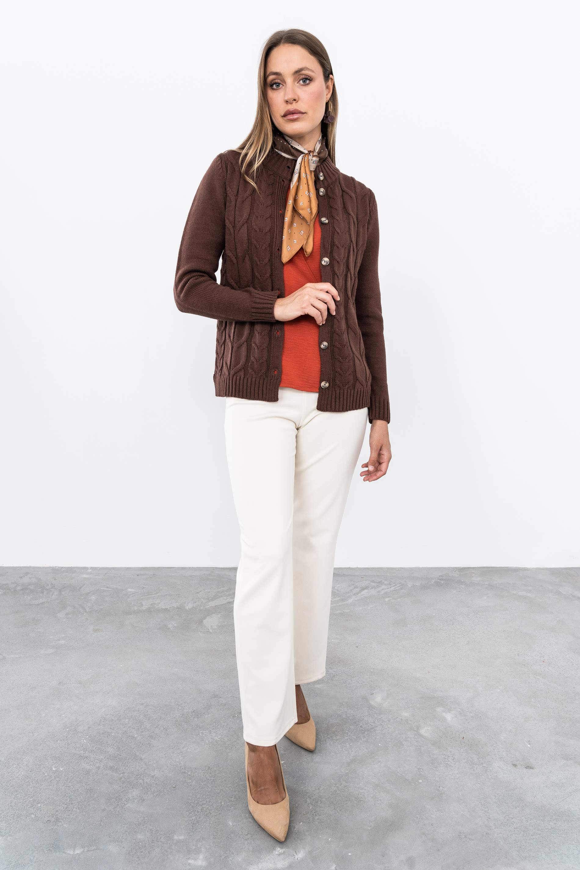 CHAQUETA OCHOS CUELLO MARRÓN