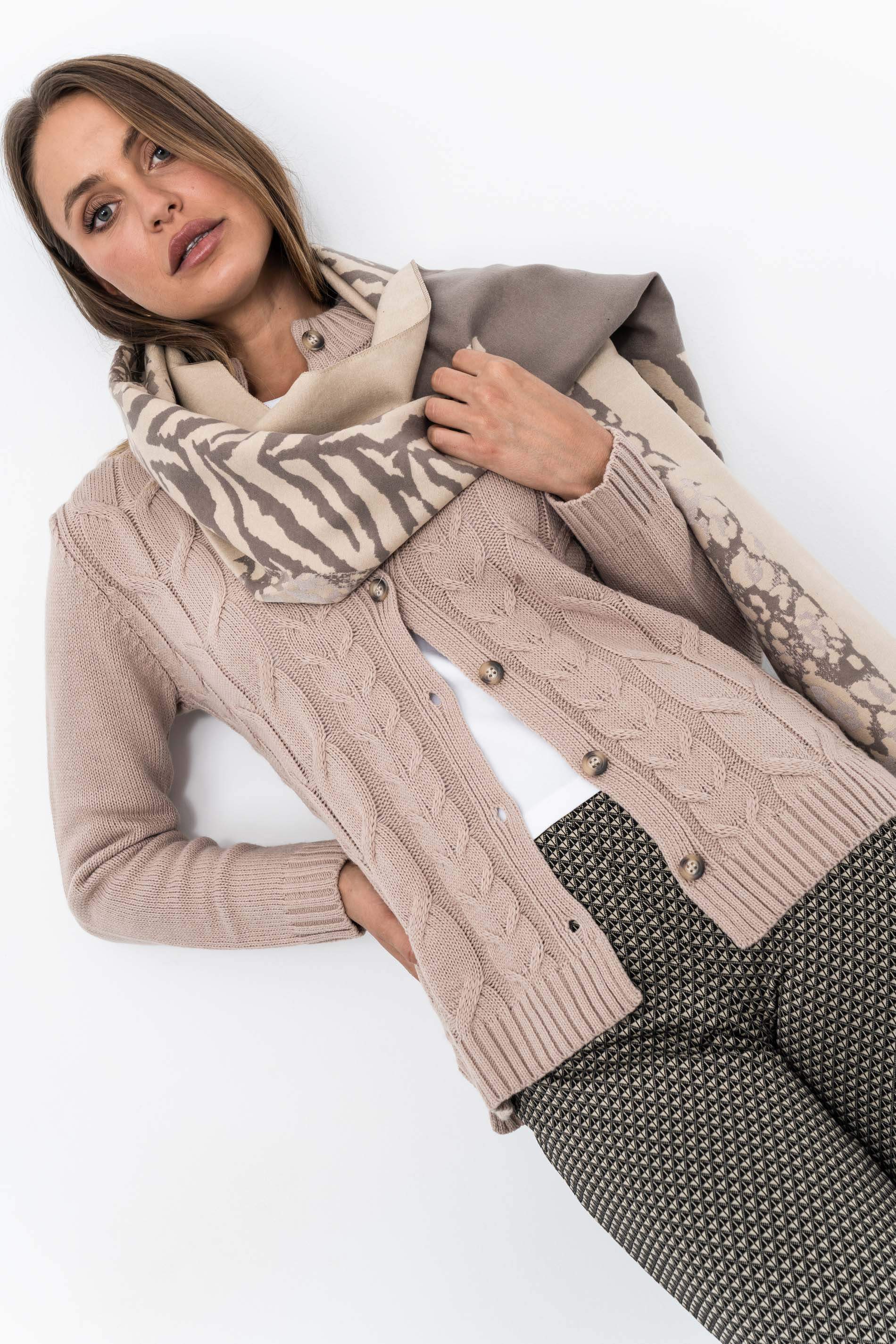 CHAQUETA OCHOS CUELLO TOSTADO