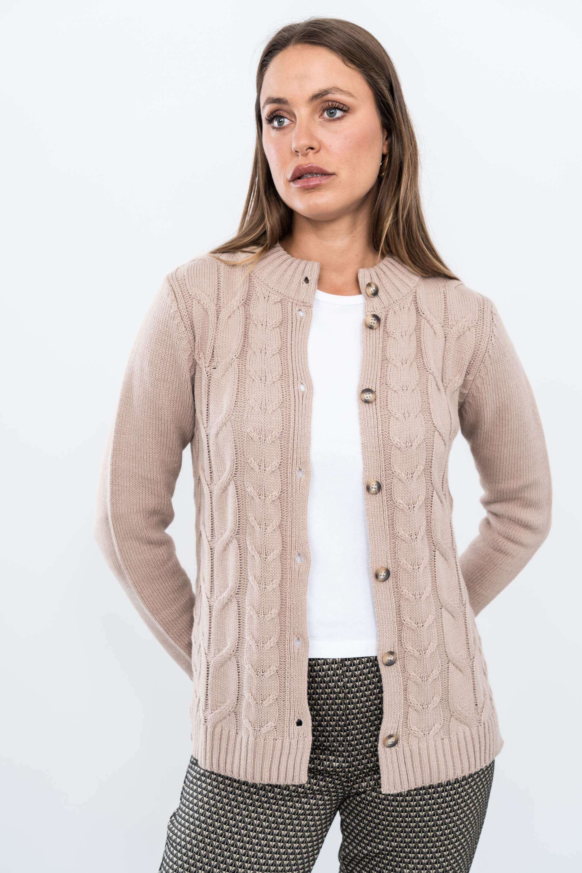 CHAQUETA OCHOS CUELLO TOSTADO