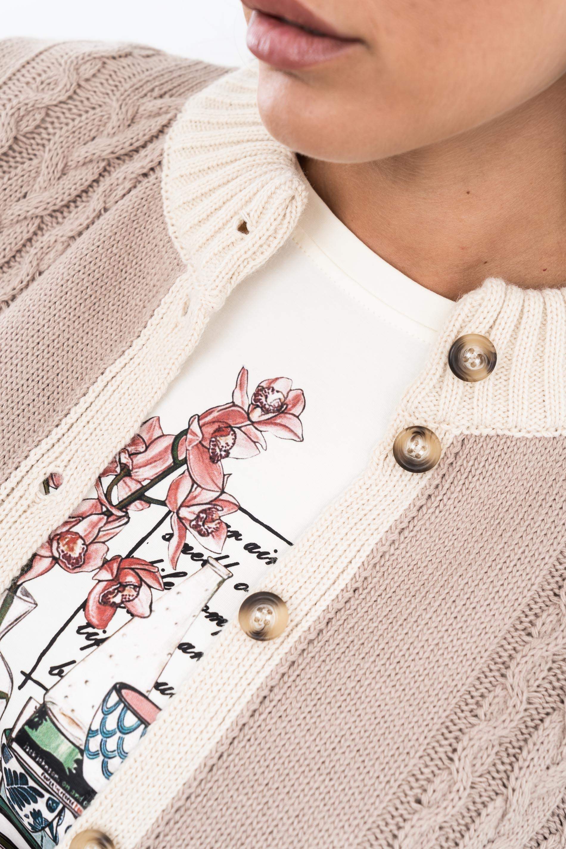 CHAQUETA TIRAS CONTRASTE TOSTADO