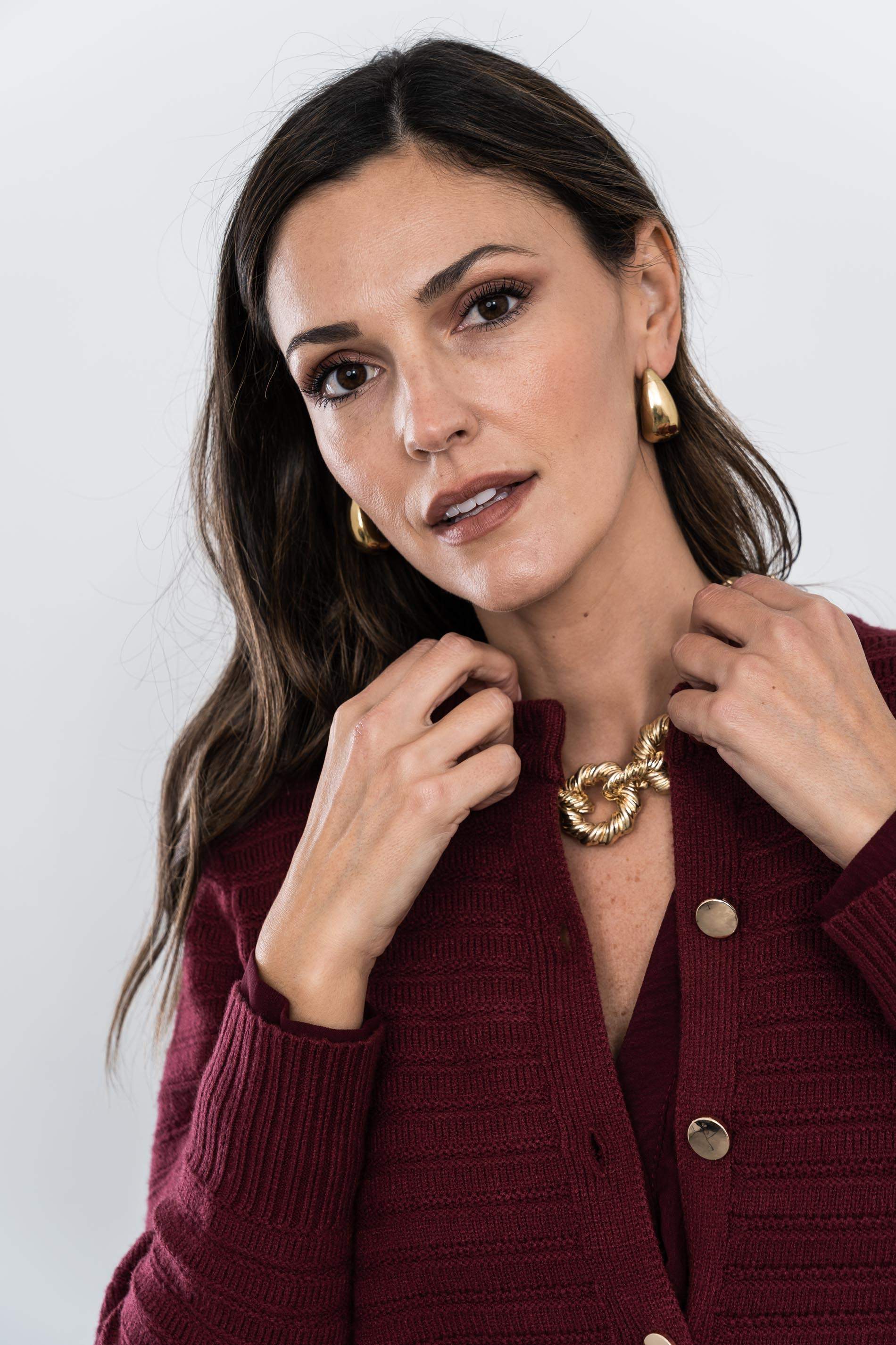 CHAQUETA BOTONES ORO BURDEOS