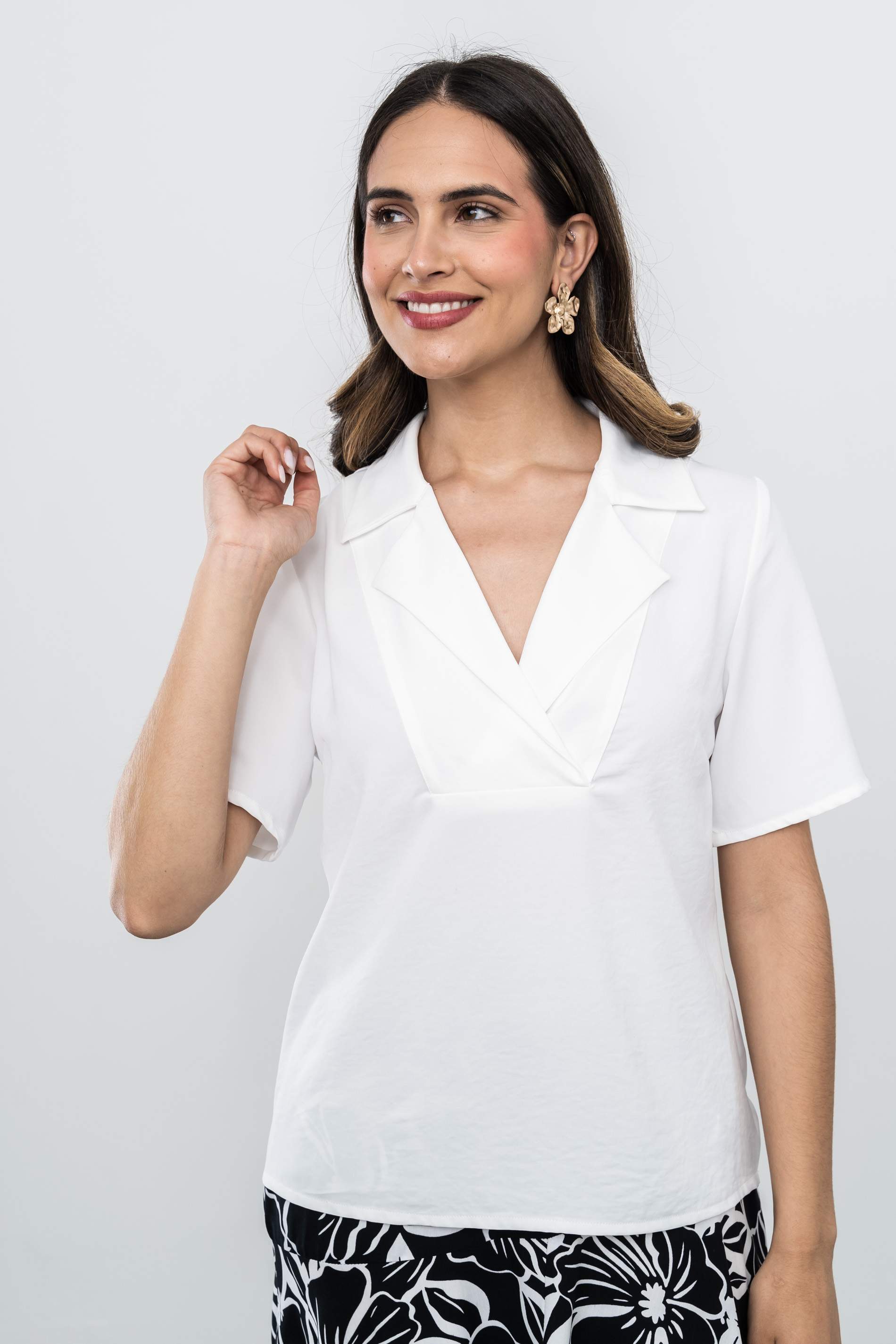BLUSA SOLAPA MARFIL