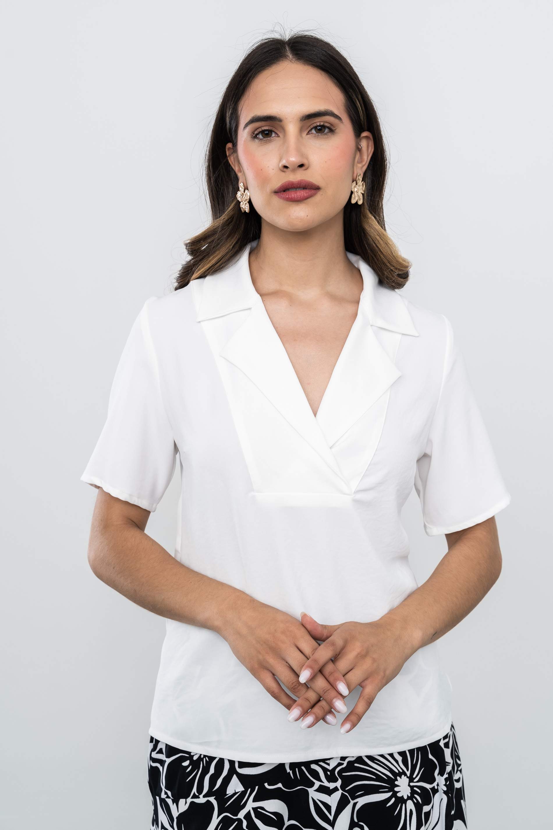 BLUSA SOLAPA MARFIL