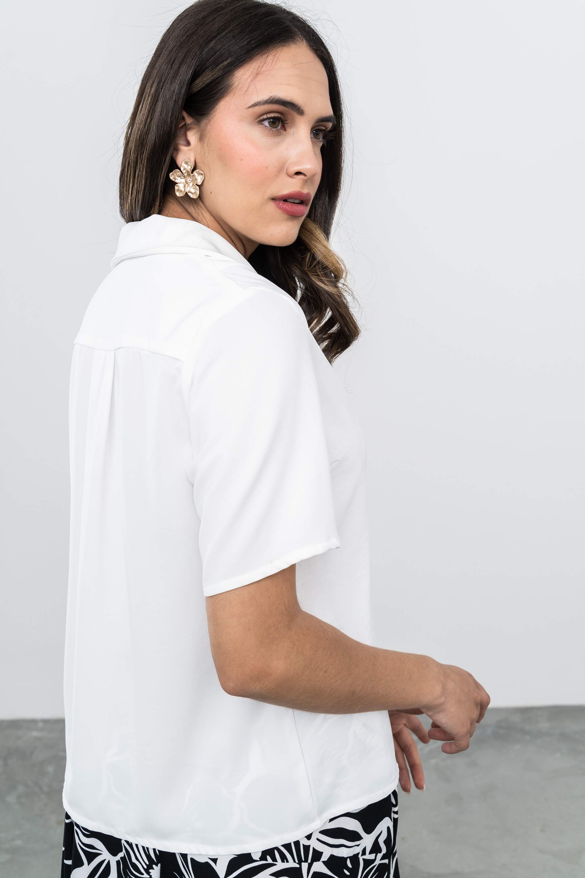 BLUSA SOLAPA MARFIL