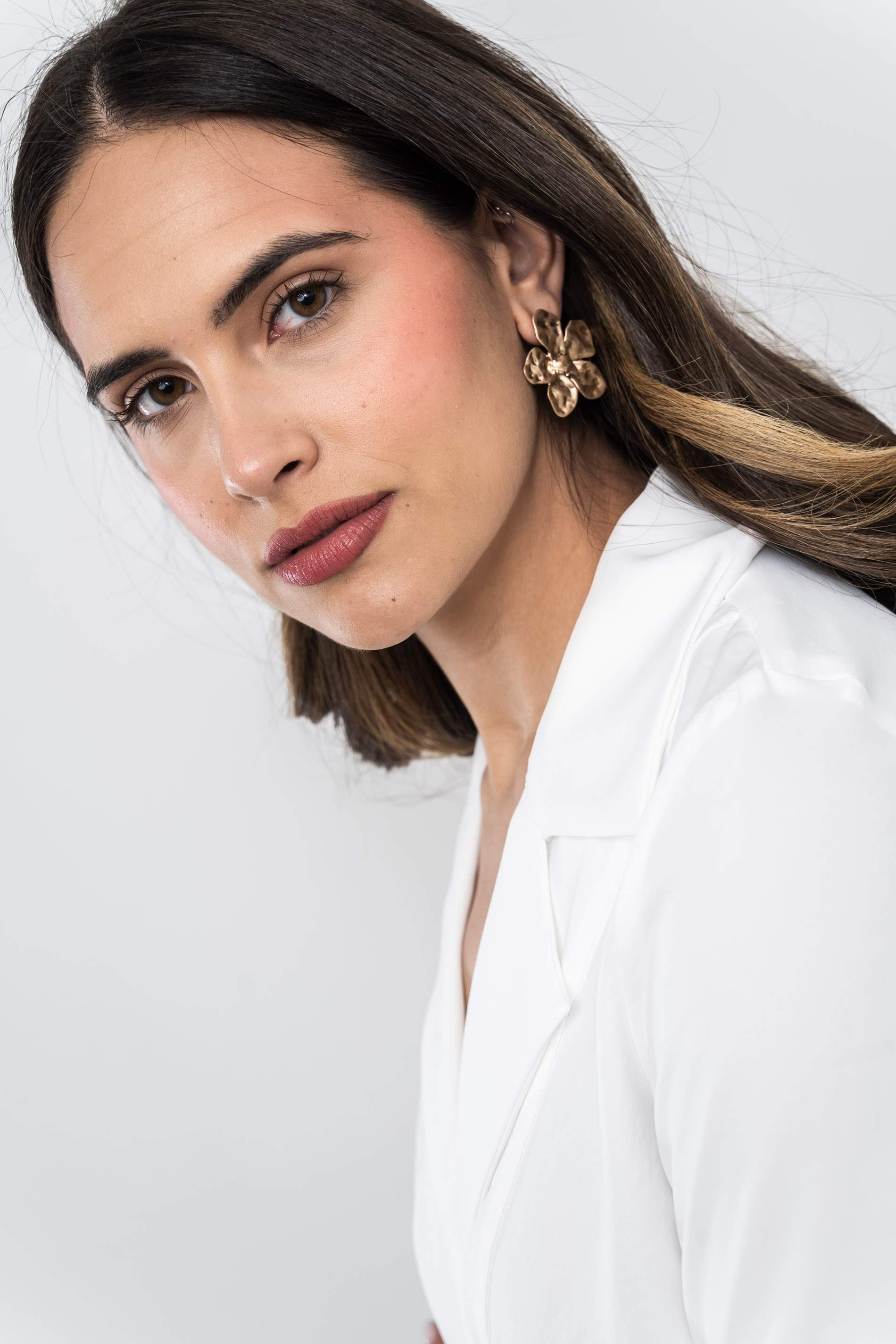 BLUSA SOLAPA MARFIL