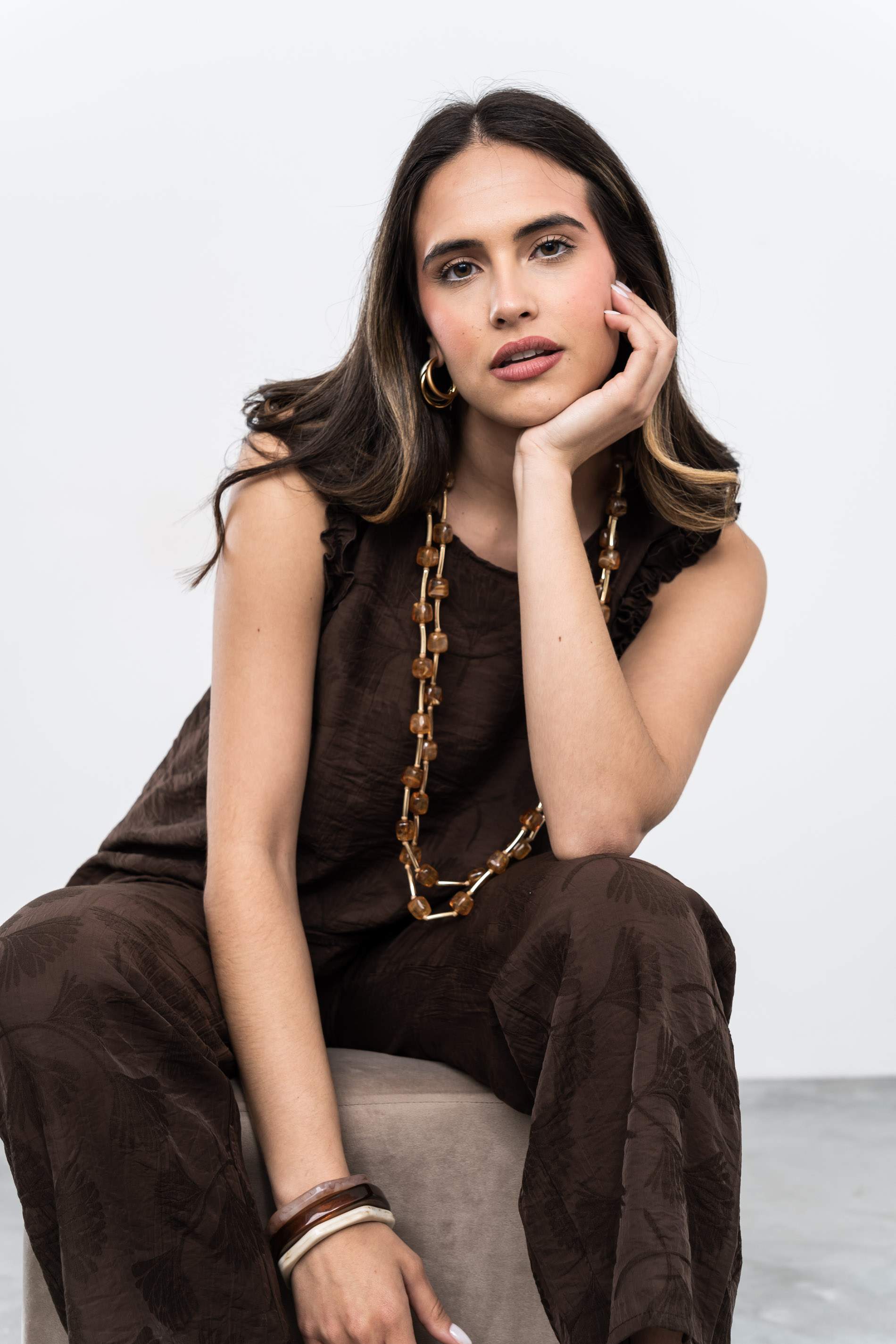 BLUSA VOLANTITOS JACQUARD CHOCOLATE