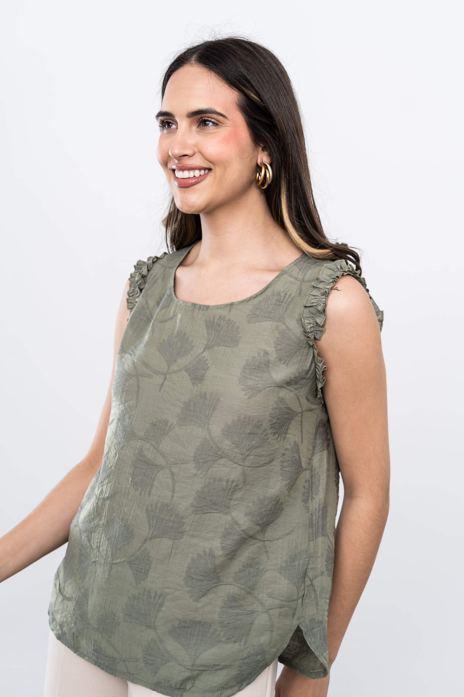 BLUSA VOLANTITOS JACQUARD KAKI