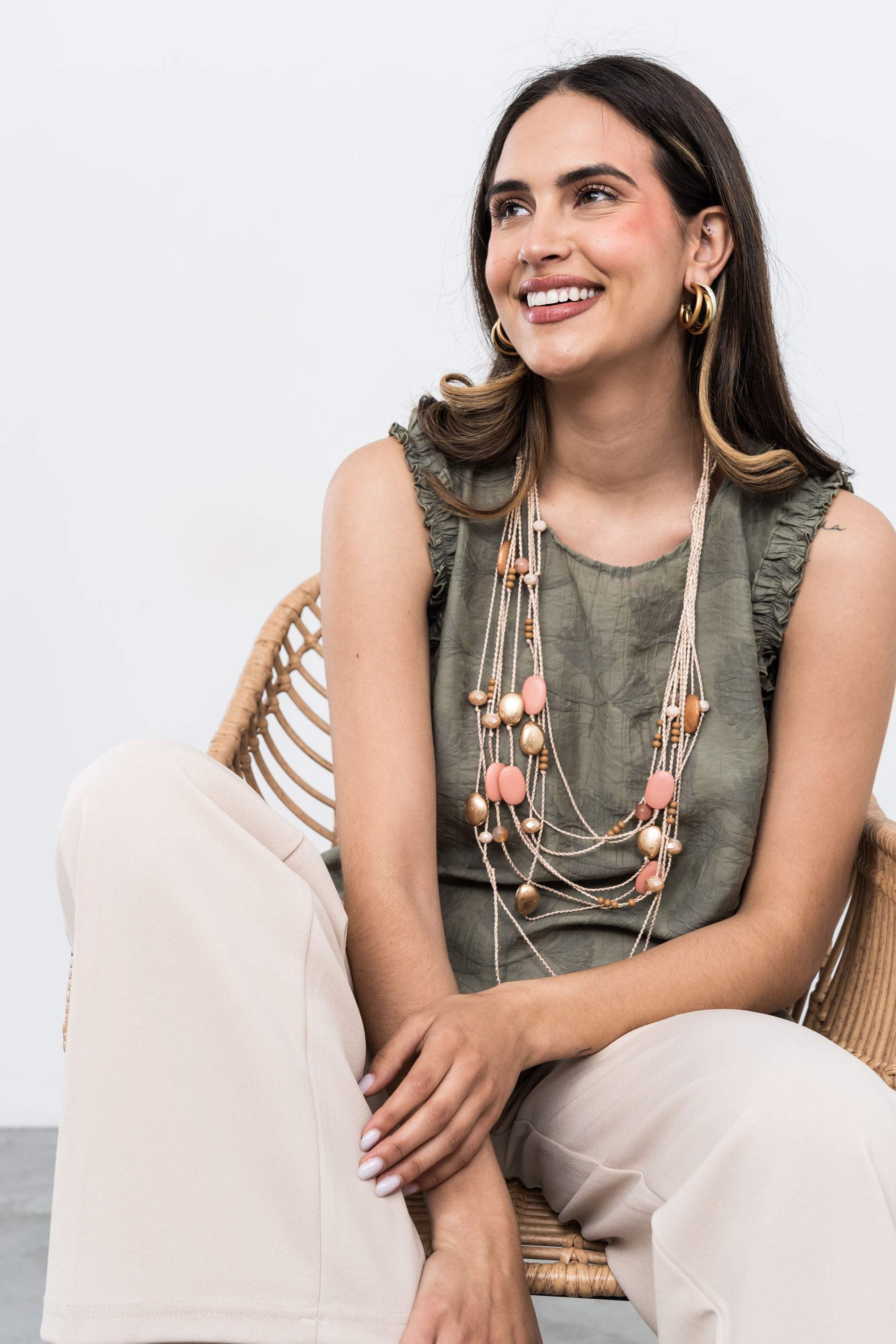 BLUSA VOLANTITOS JACQUARD KAKI