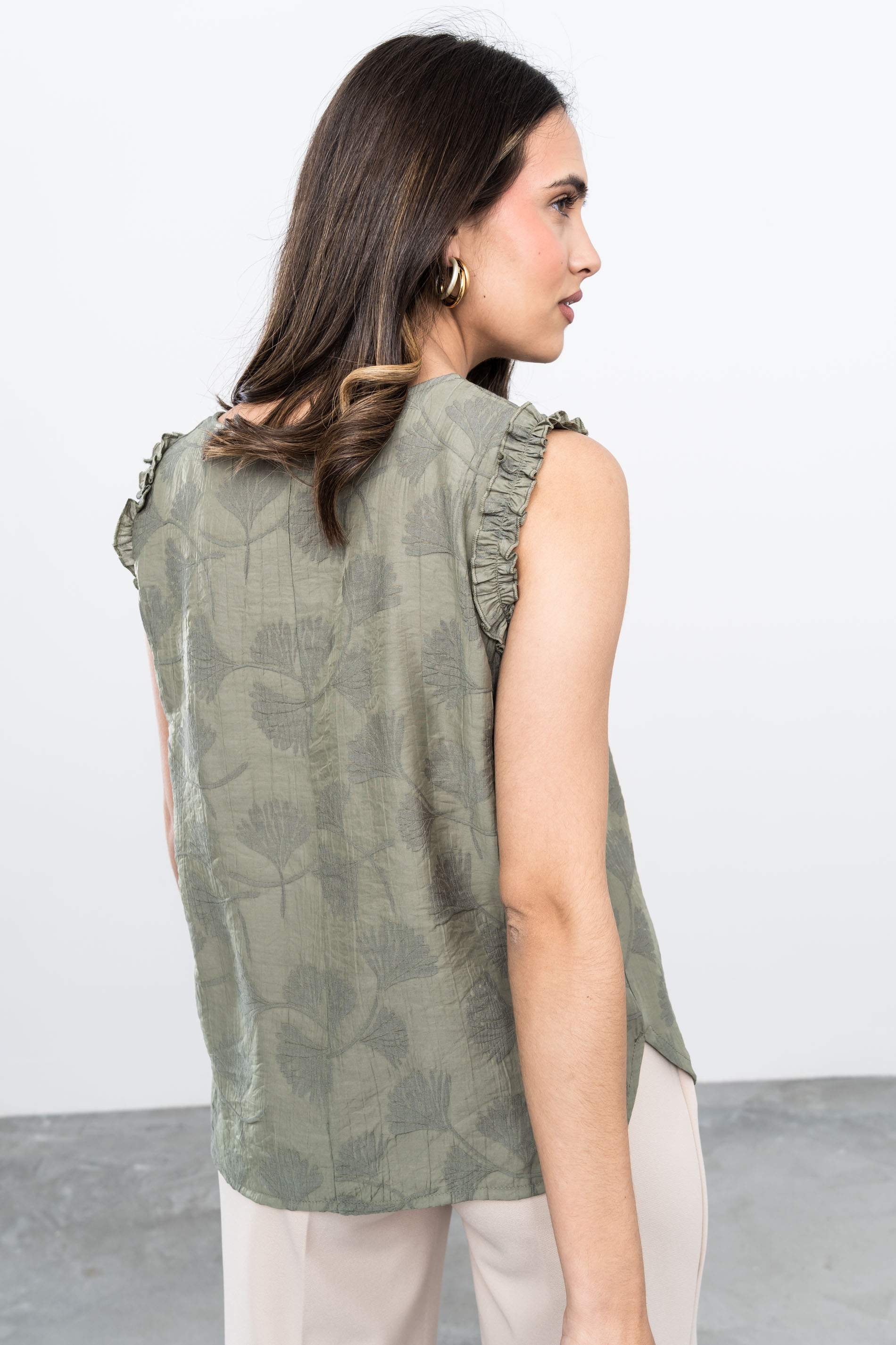 BLUSA VOLANTITOS JACQUARD KAKI