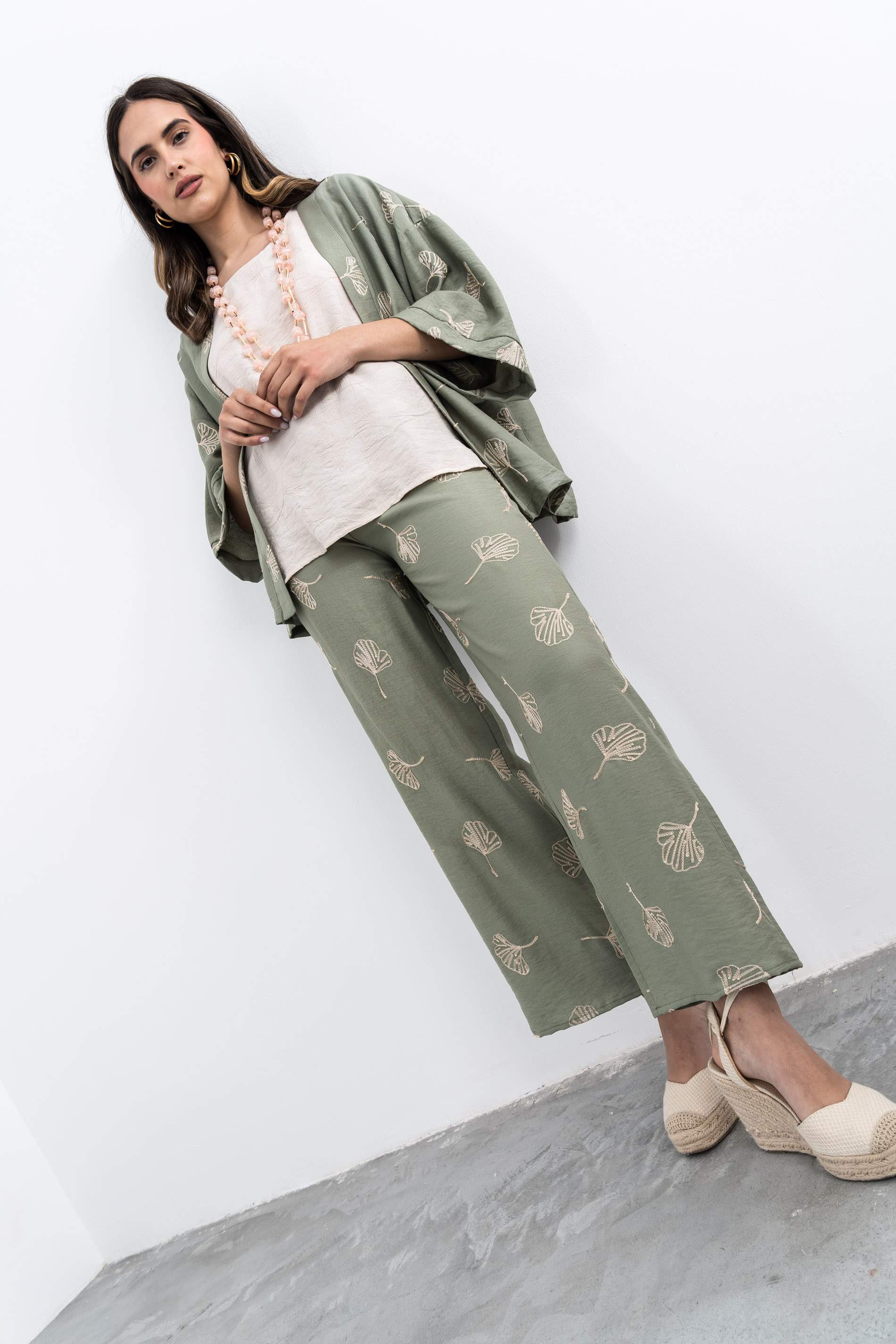 BLUSA VOLANTITOS JACQUARD BEIGE