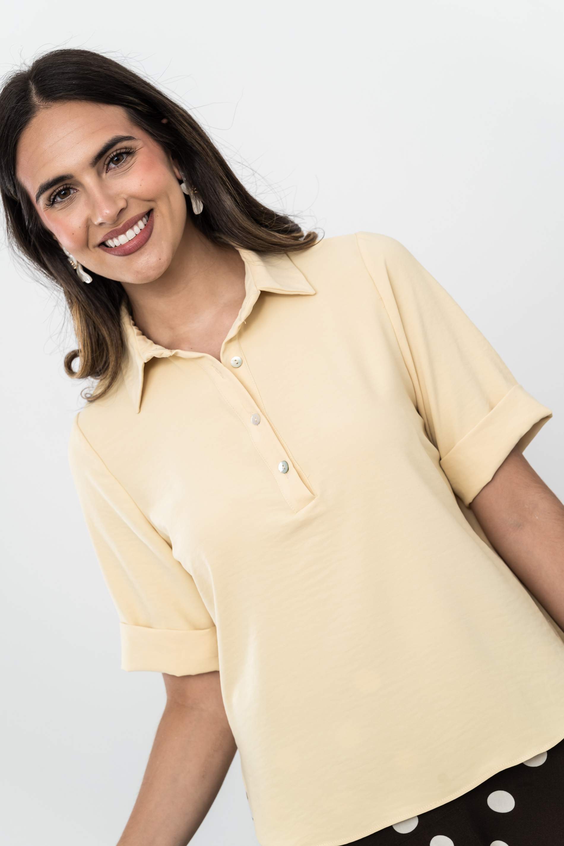 BLUSA TIPO POLO VAINILLA