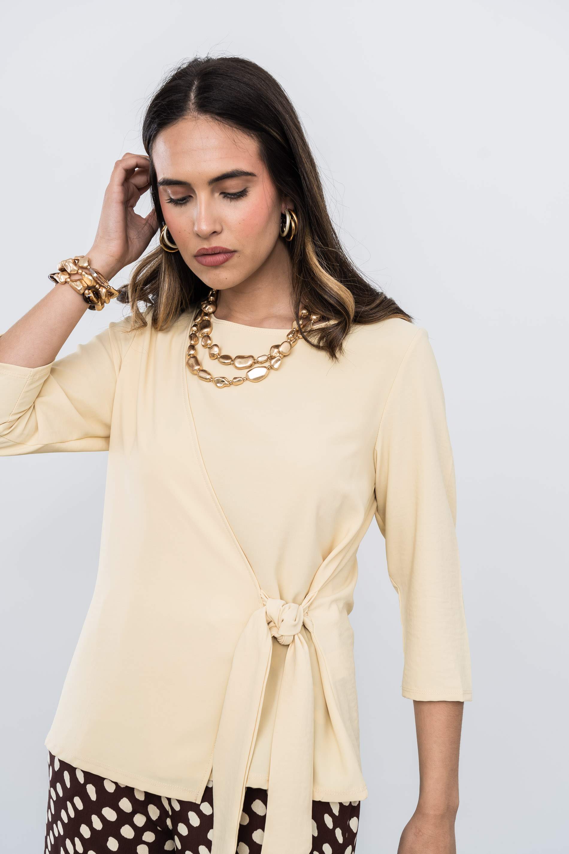 BLUSA EFECTO CRUZADO MANGA FRANCESA VAINILLA