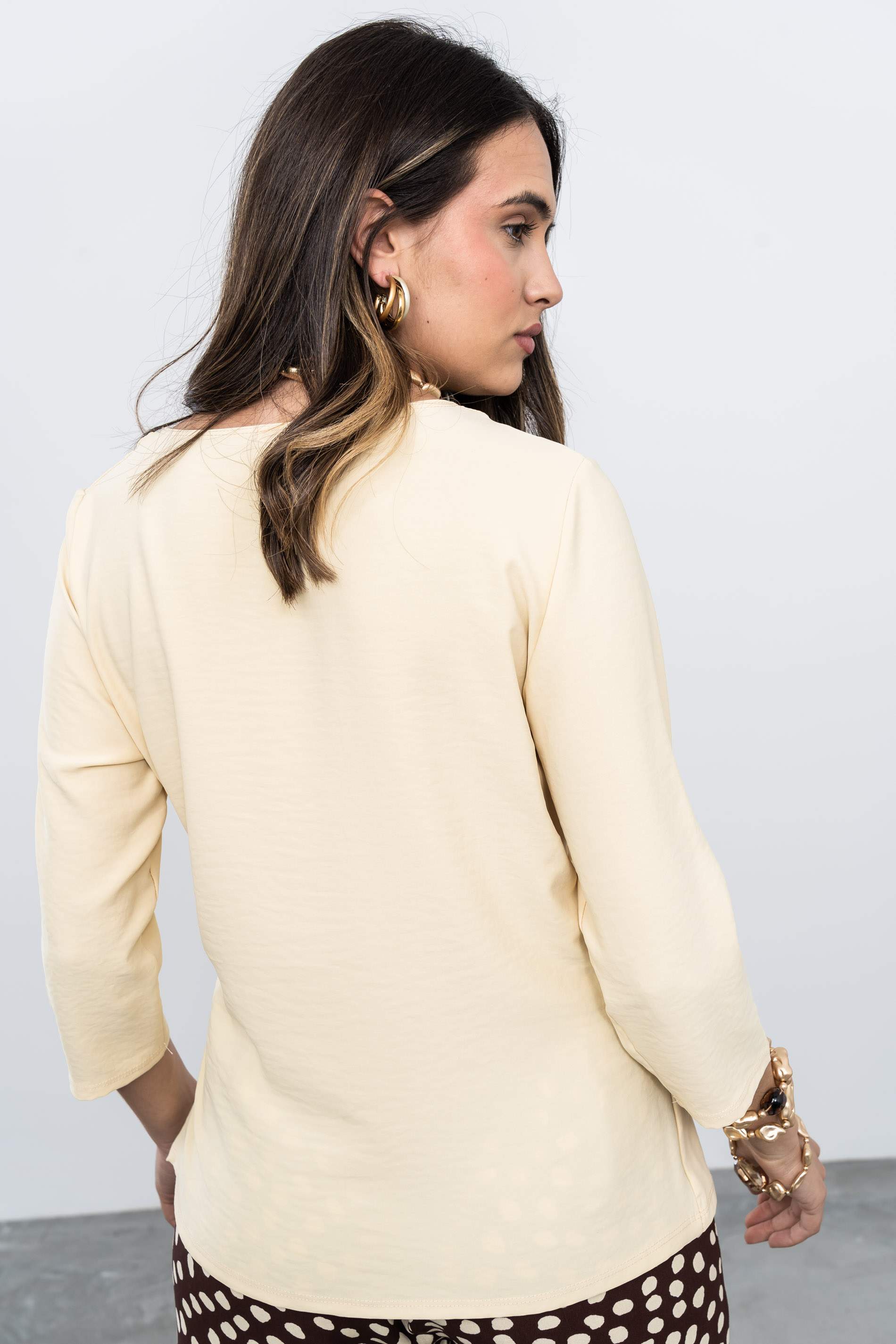 BLUSA EFECTO CRUZADO MANGA FRANCESA VAINILLA