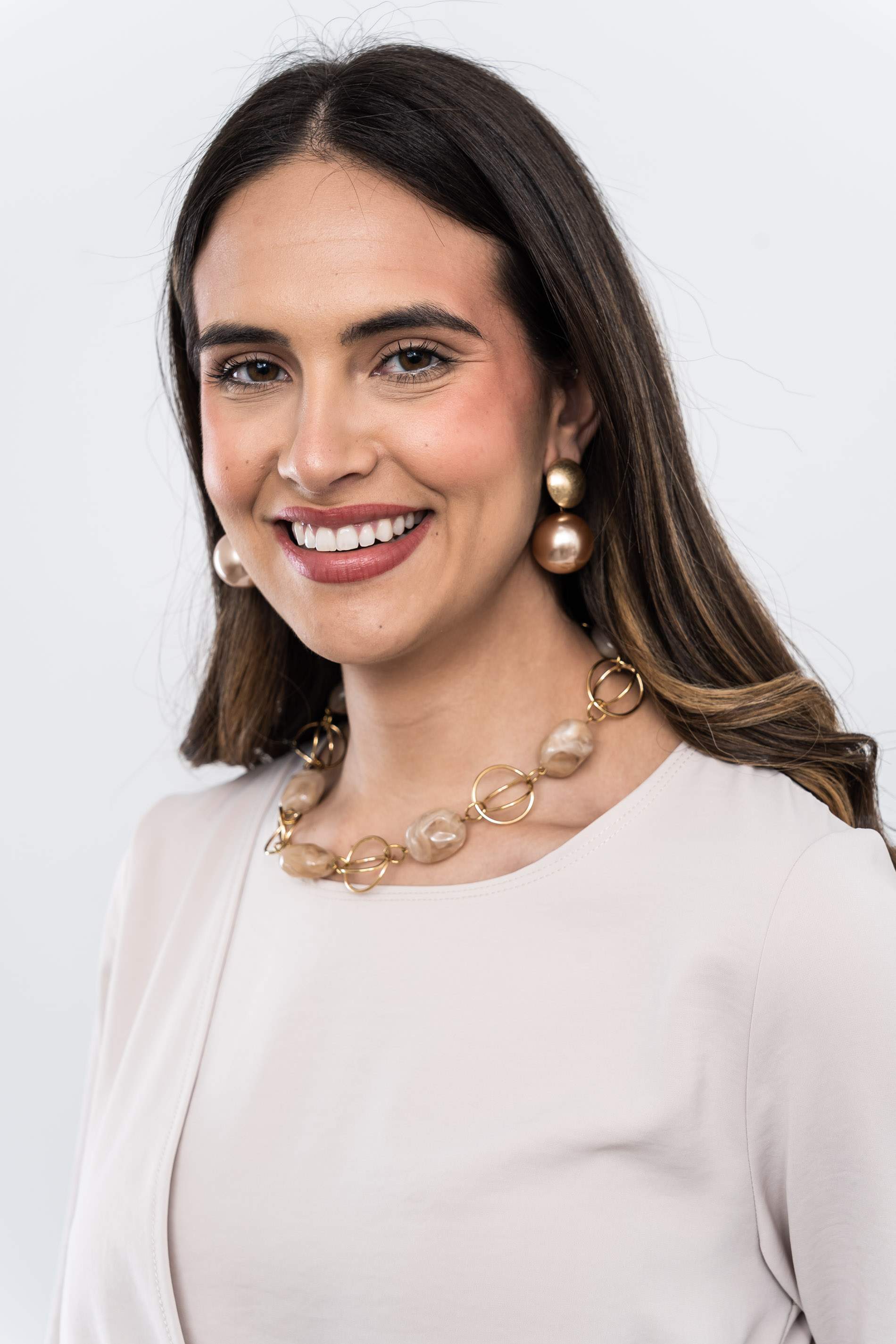 BLUSA EFECTO CRUZADO MANGA FRANCESA BEIGE