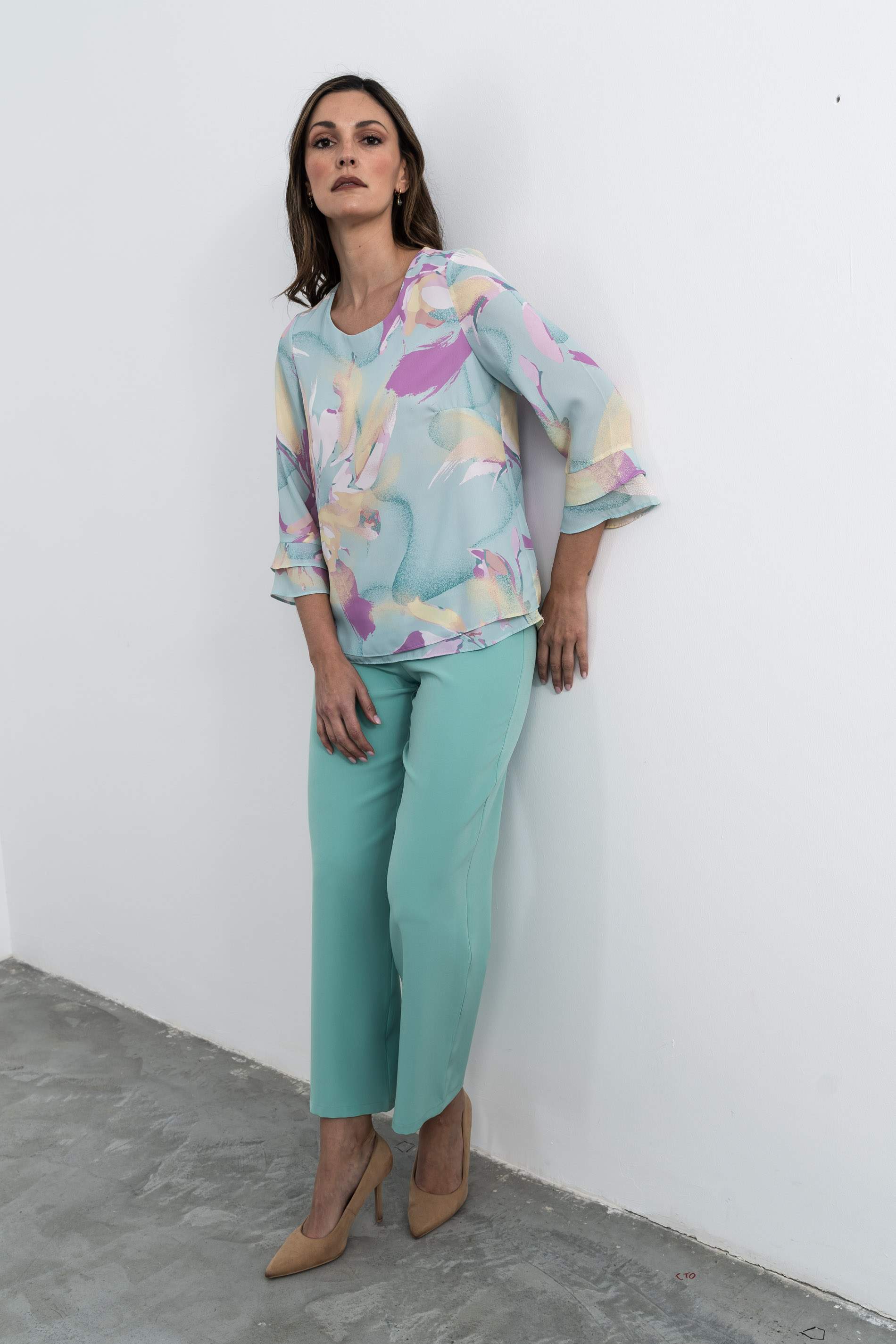 PANTALÓN RECTO COLOR AGUA