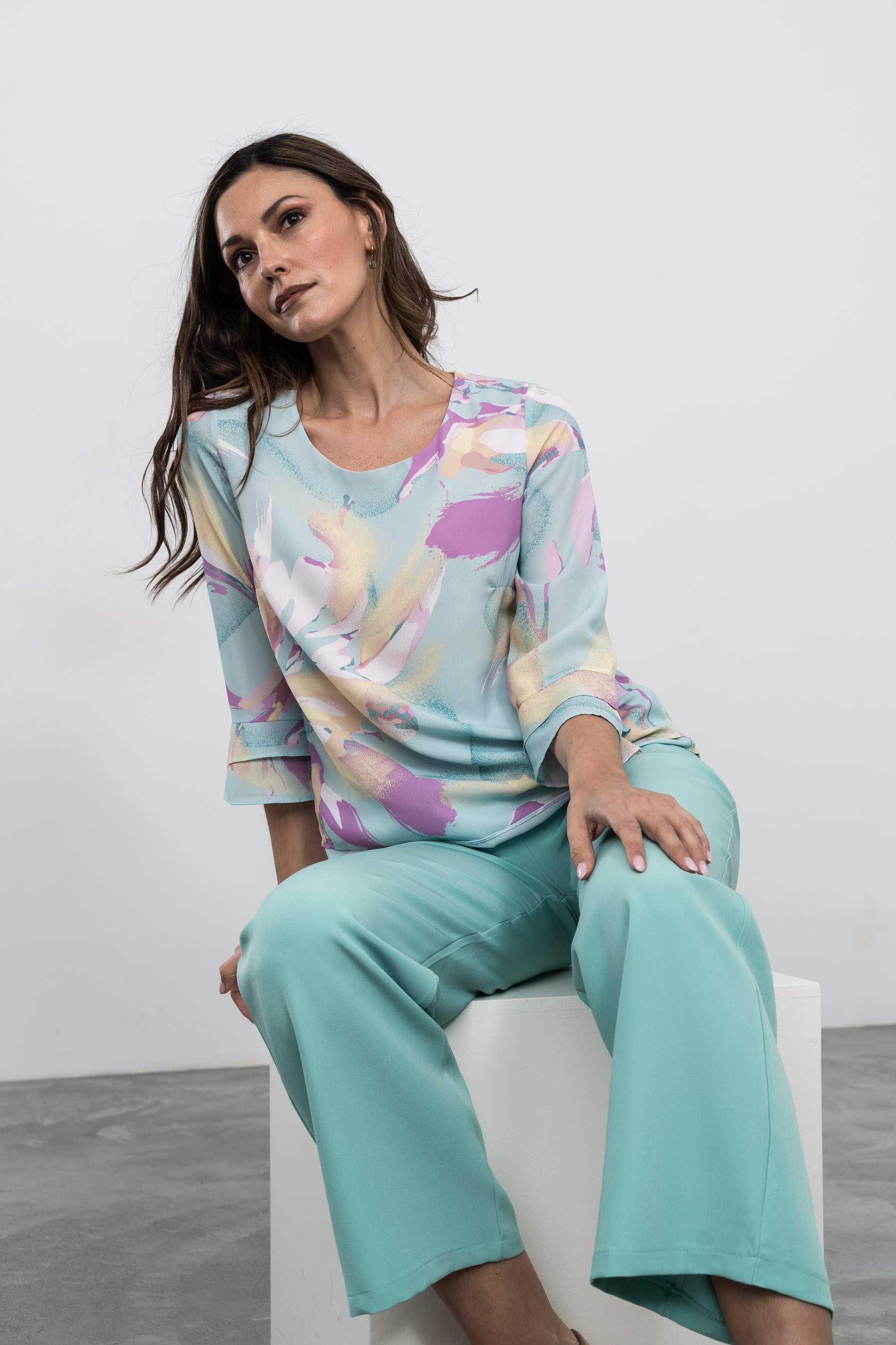 PANTALÓN RECTO COLOR AGUA