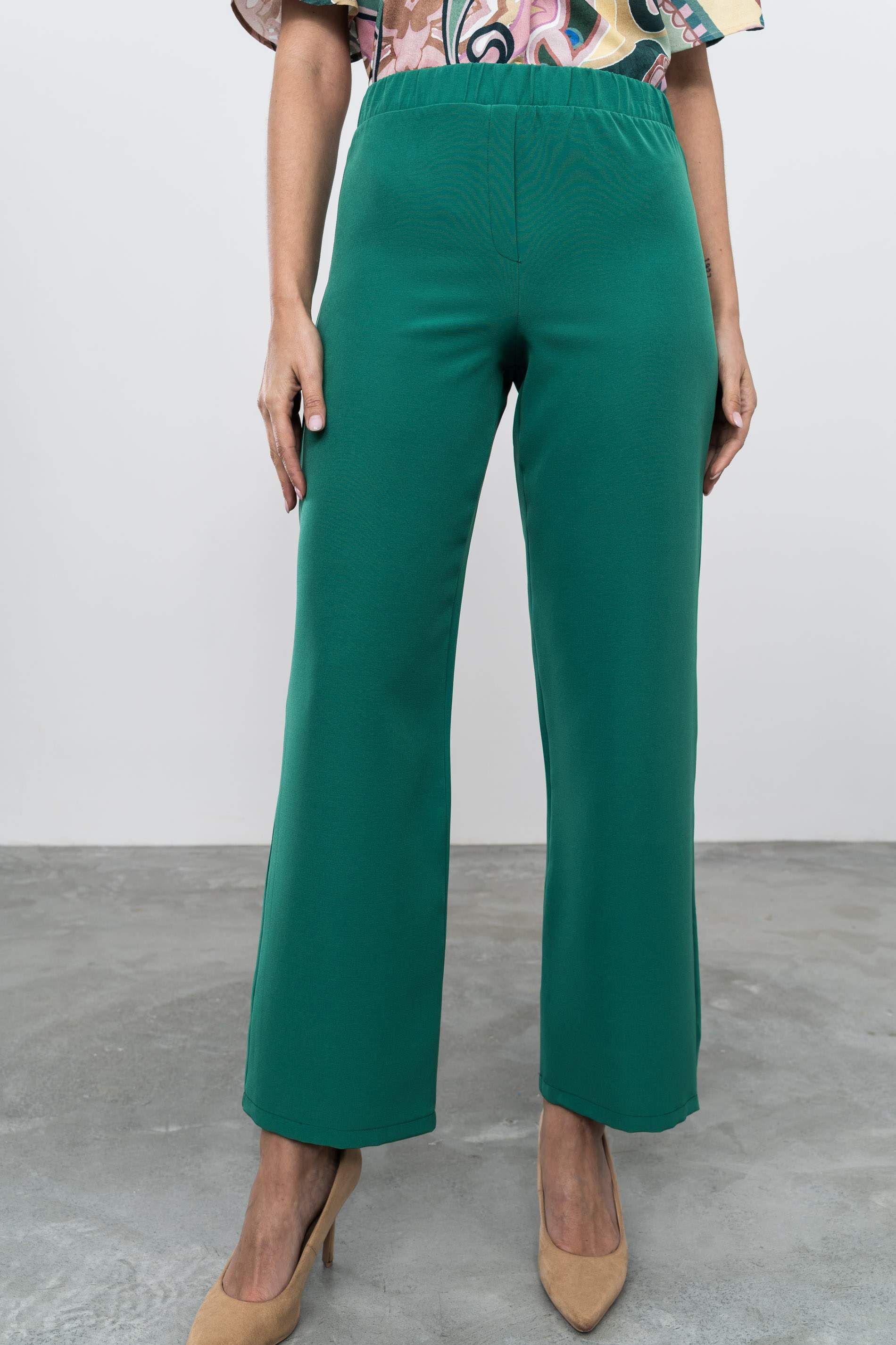 PANTALÓN RECTO COLOR VERDE