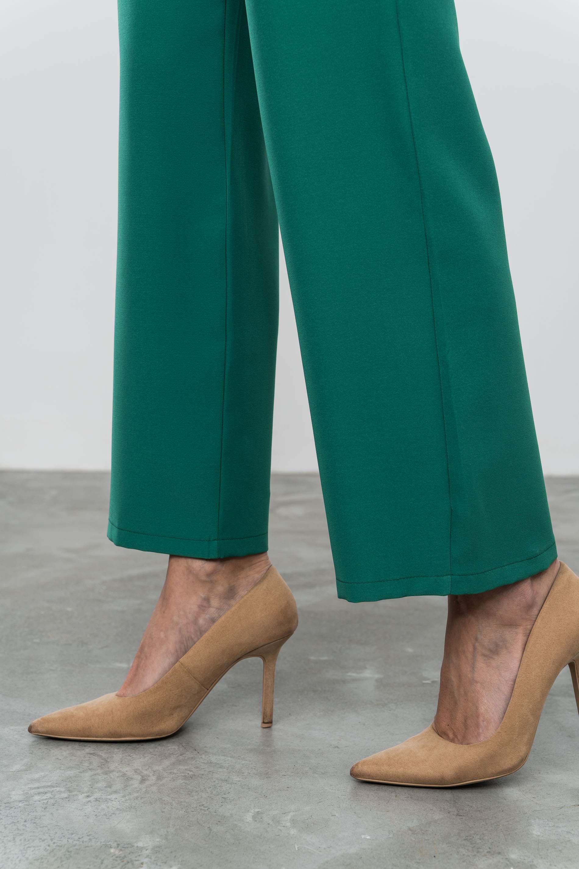 PANTALÓN RECTO COLOR VERDE