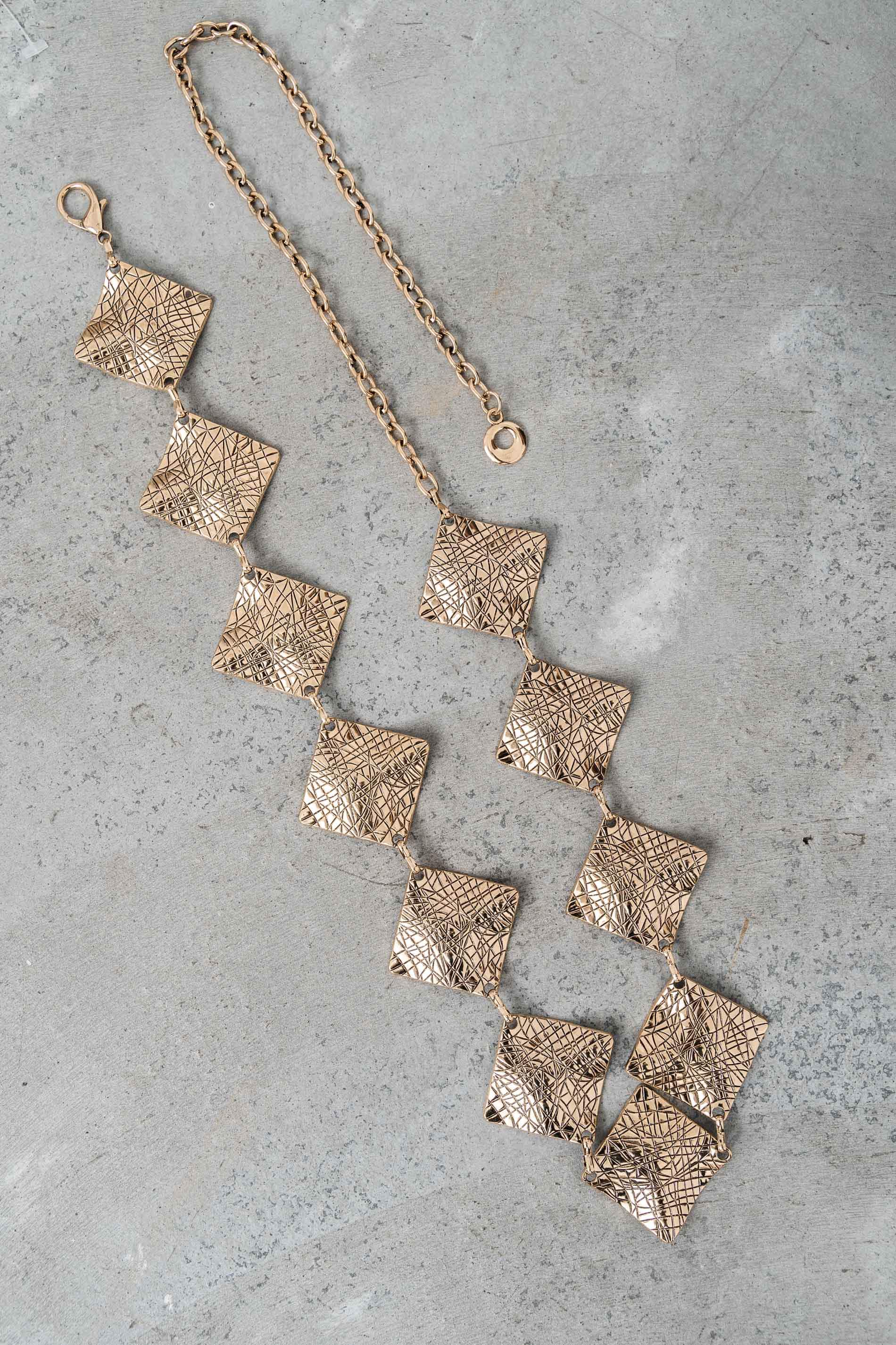 CINTURÓN METAL TEXTURA