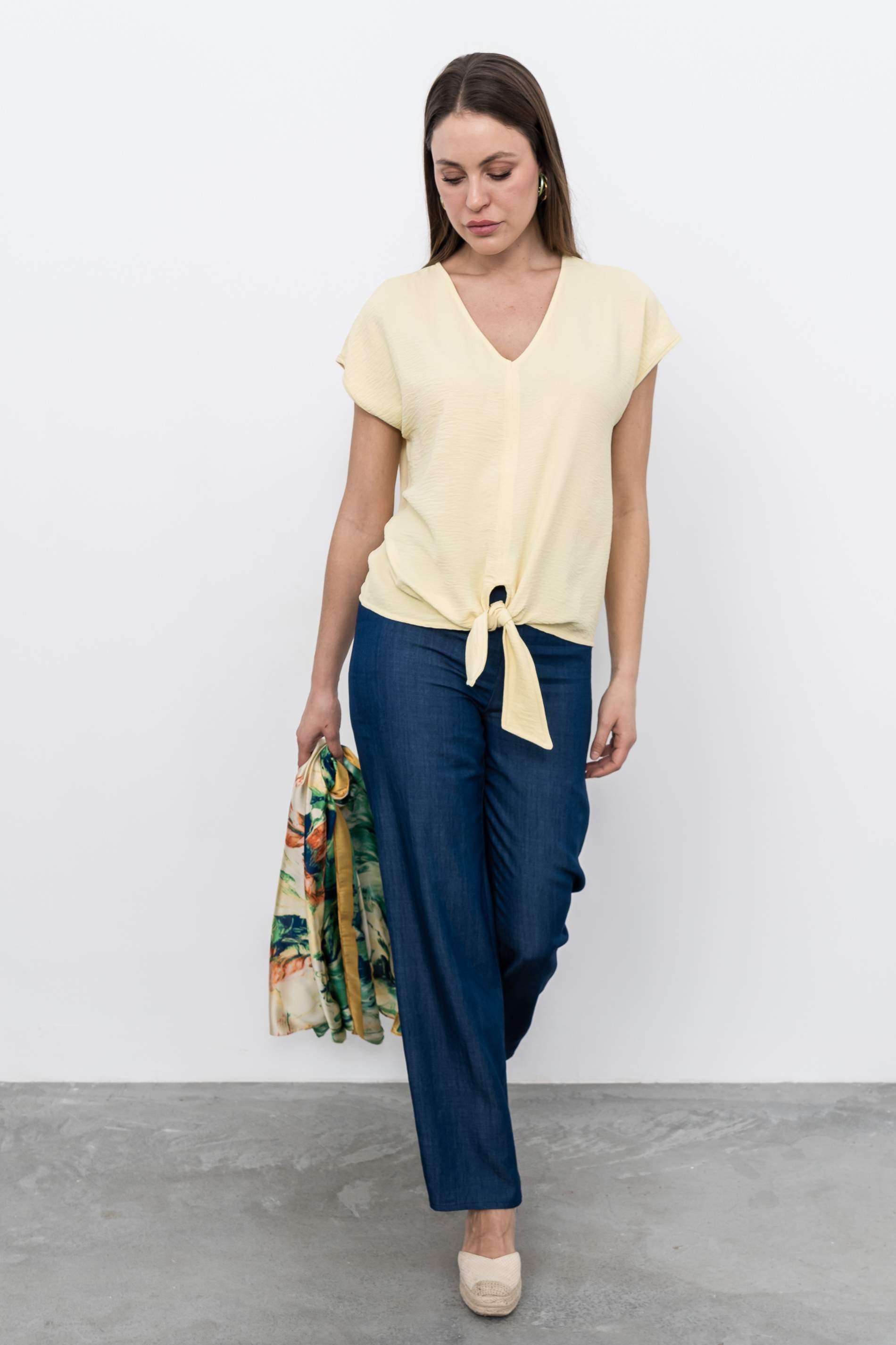 BLUSA NUDO CENTRAL VAINILLA