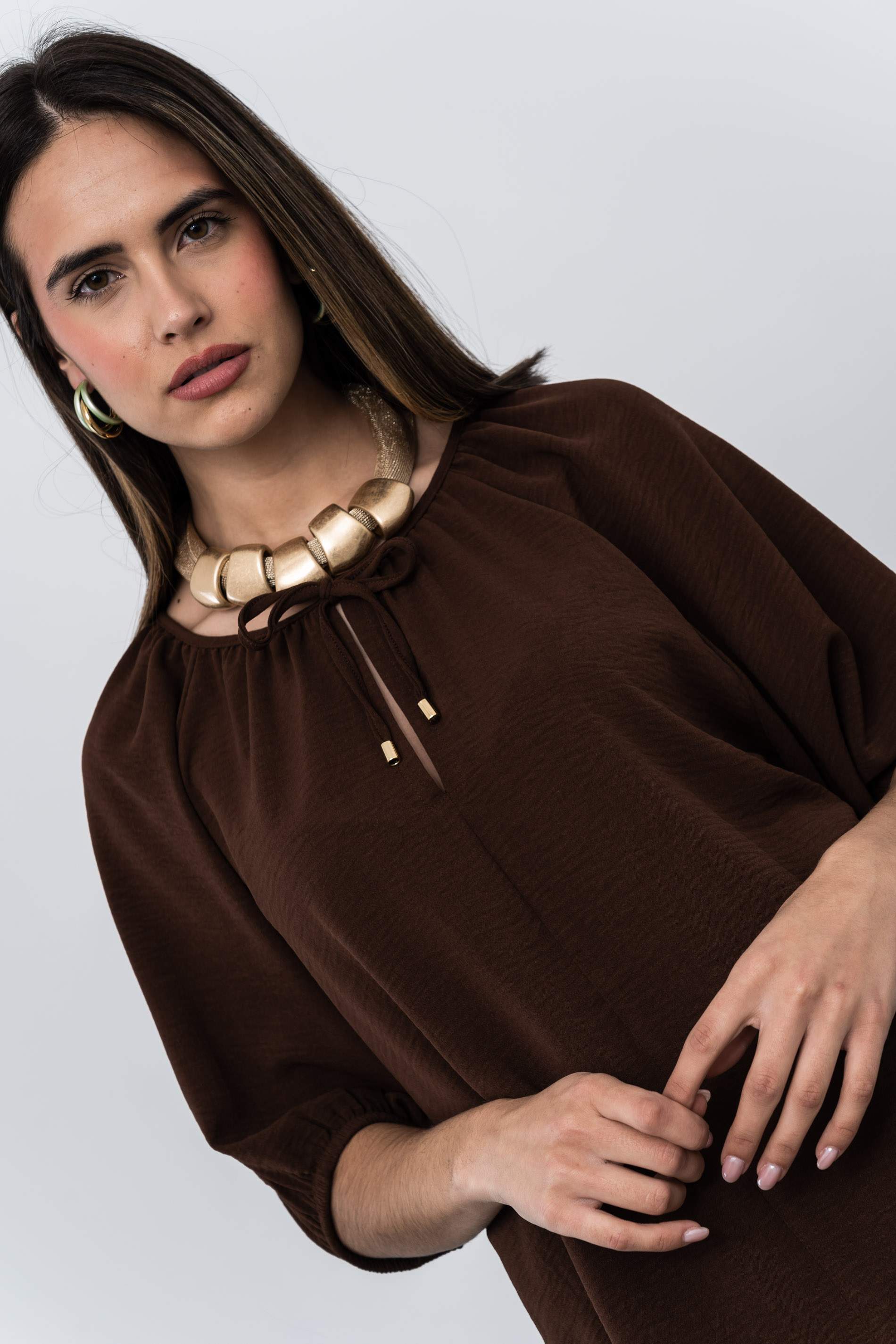 BLUSA FRUNCES LACITO CHOCOLATE