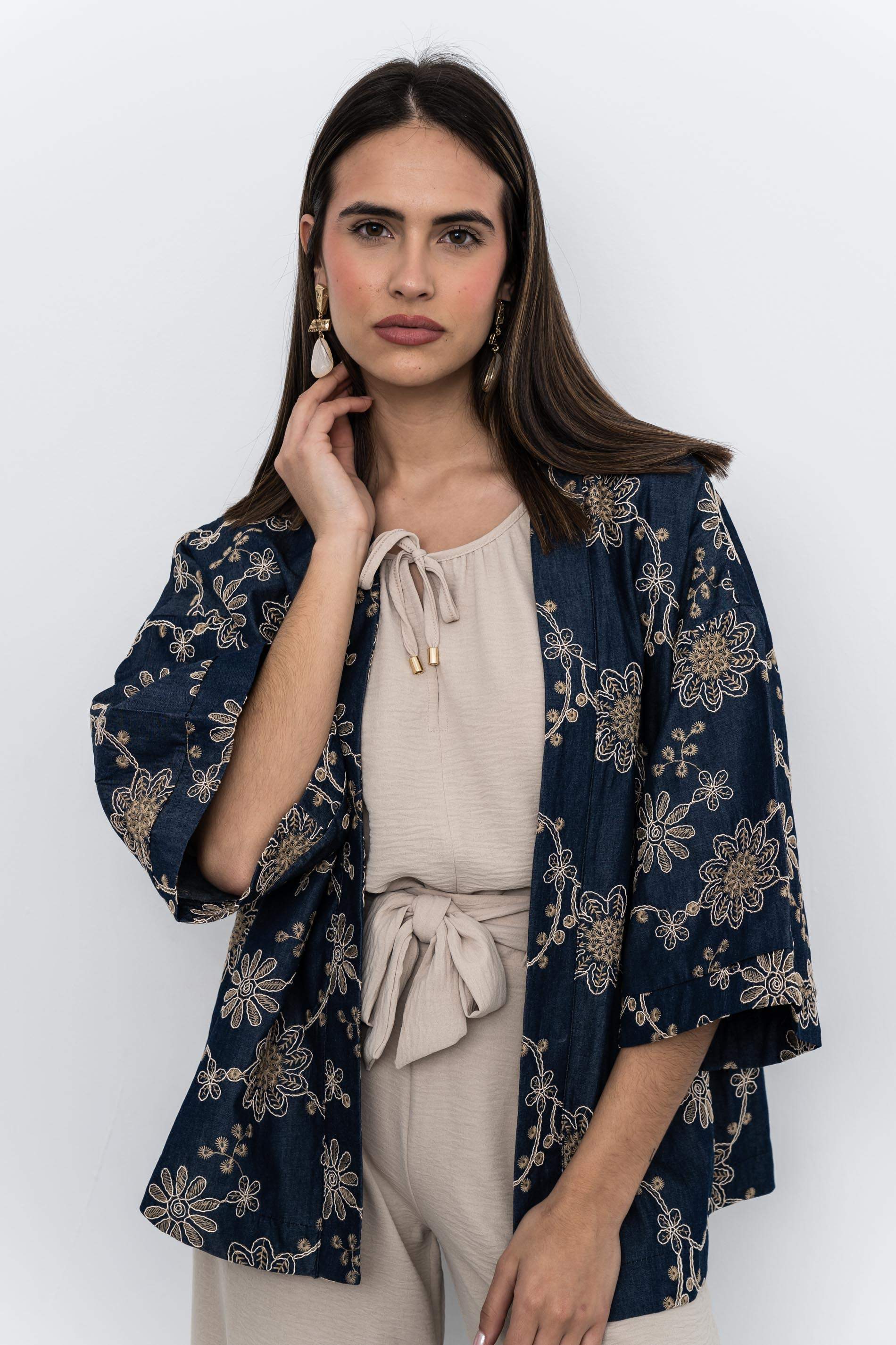 BLUSA FRUNCES LACITO ARENA