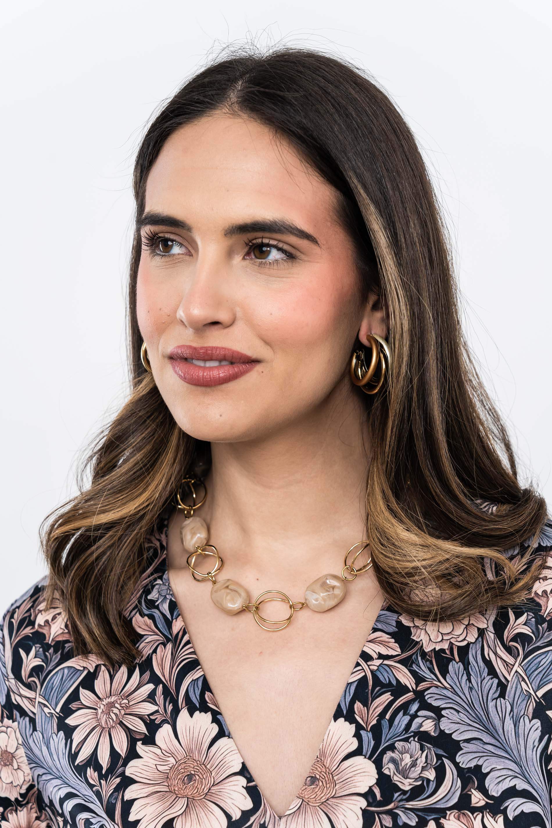 VESTIDO FUELLE CUELLO PICO FLORAL