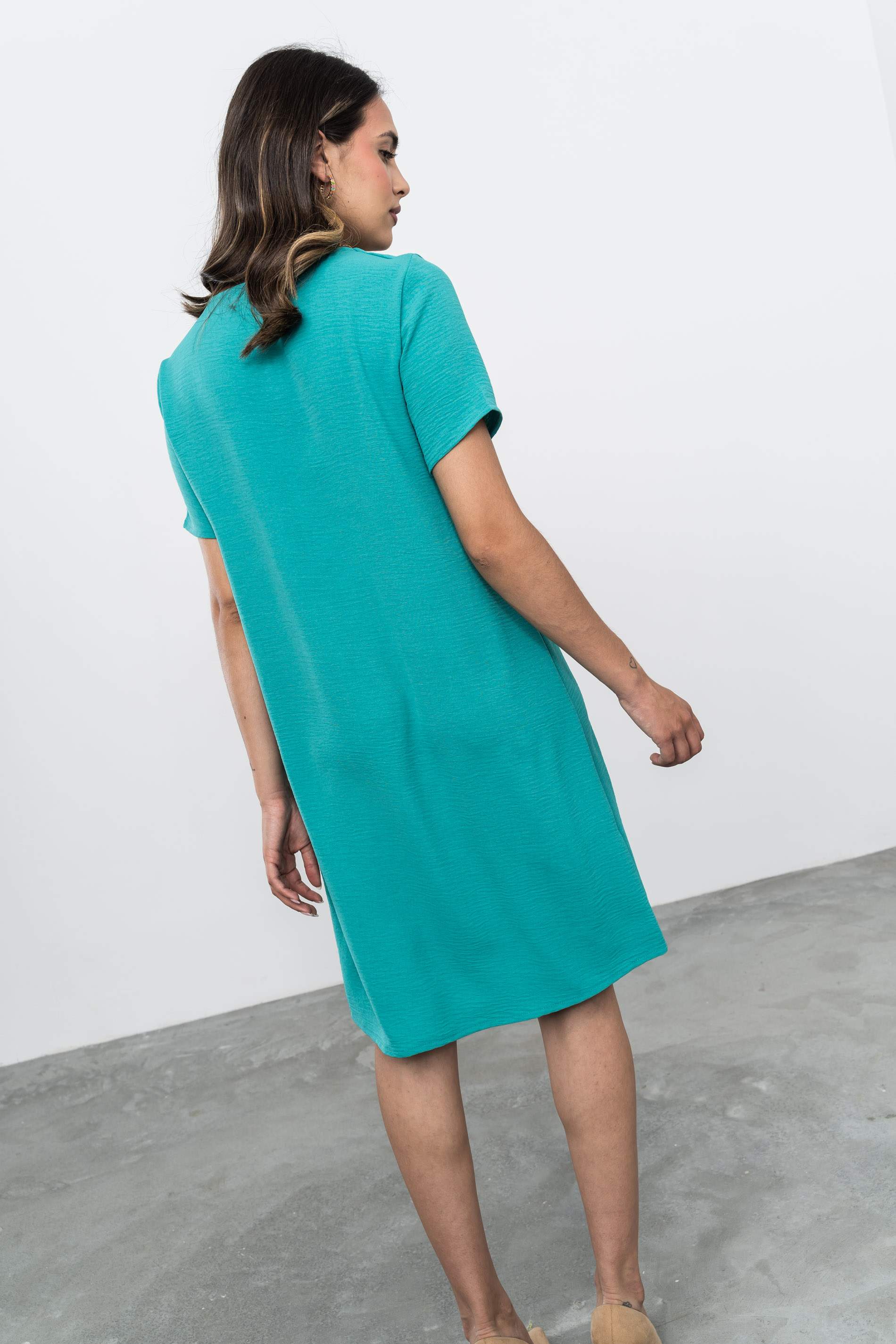 VESTIDO CUELLO UVE ESMERALDA