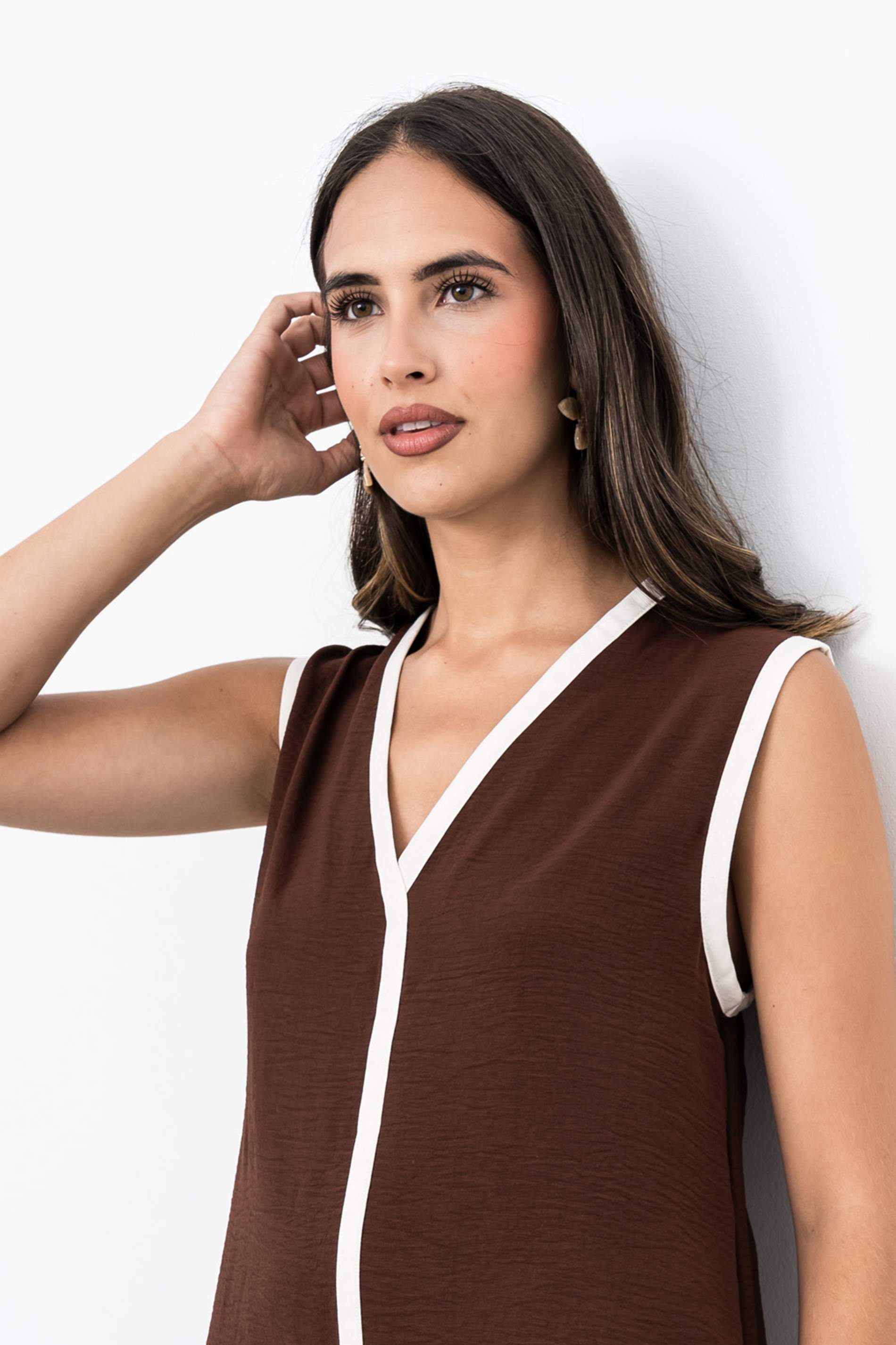 VESTIDO VIVOS CONTRASTE